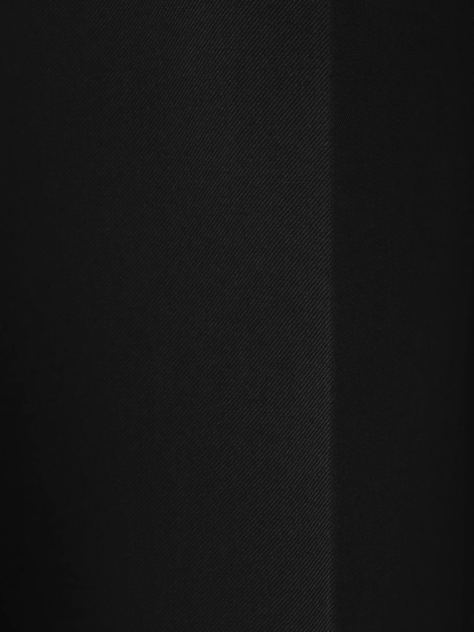 Lockere Hose mit breitem Gürtel