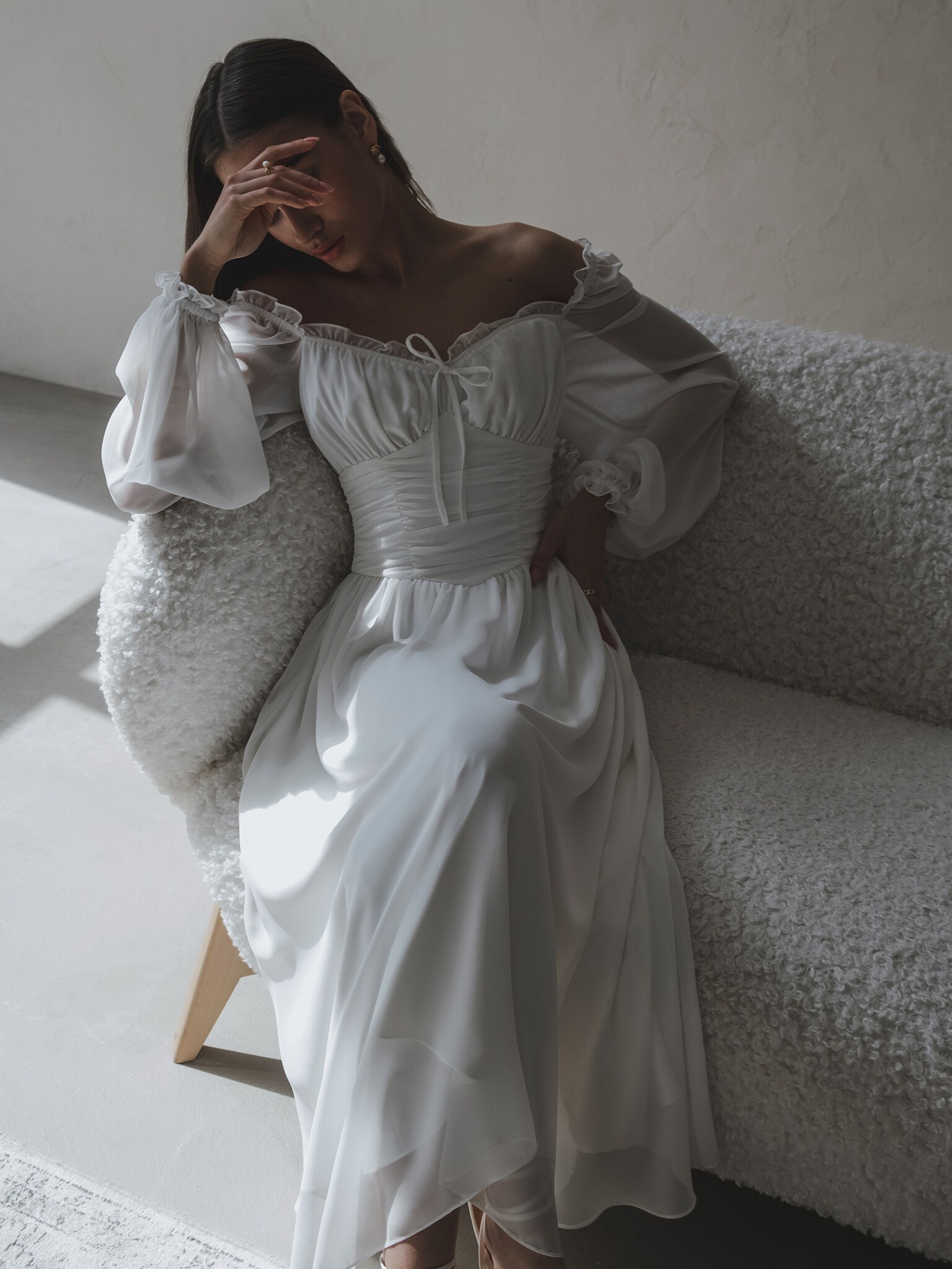 Midi dress with pleated bodice and semi-transparent sleeves