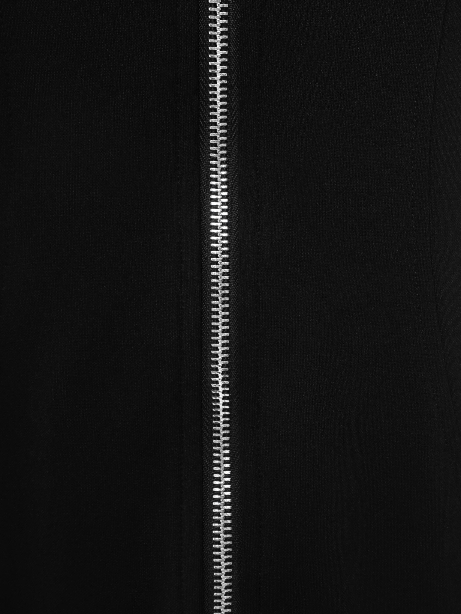 Платье-футляр макси с отложным воротником и металлической молнией ...