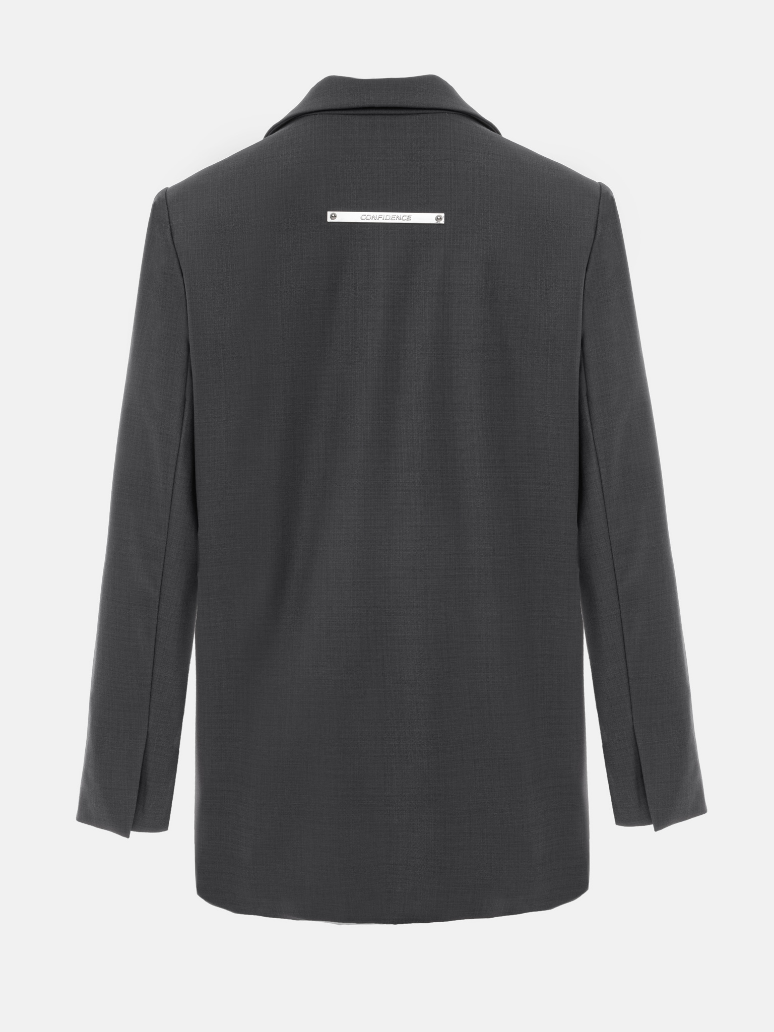 جاكيت بصدر احادي بمشبك فضي اللون