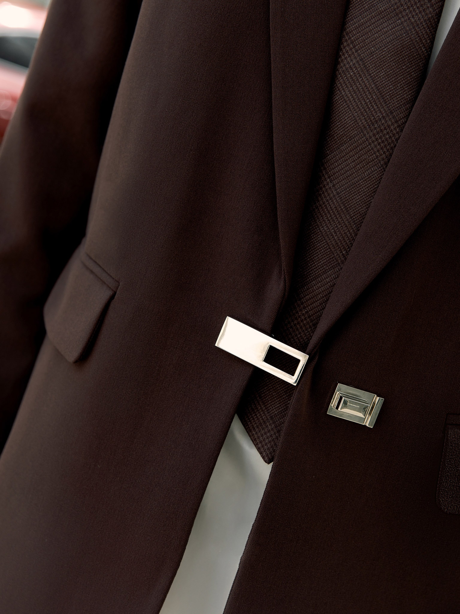 Single-breasted jacket with metal clasp :: LICHI - Online fashion store