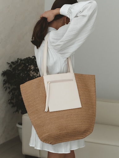 Soft-shaped wicker bag with eco-leather inserts :: LICHI - Online
