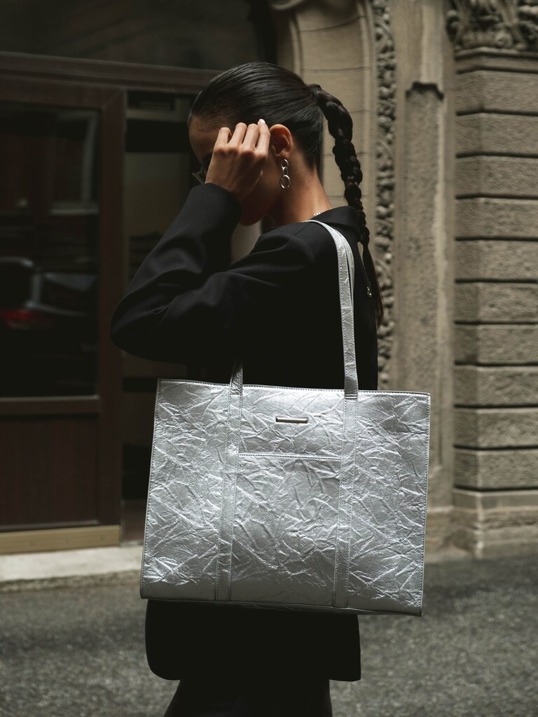 حقيبة مربعة من الجلد البيئي المجعد