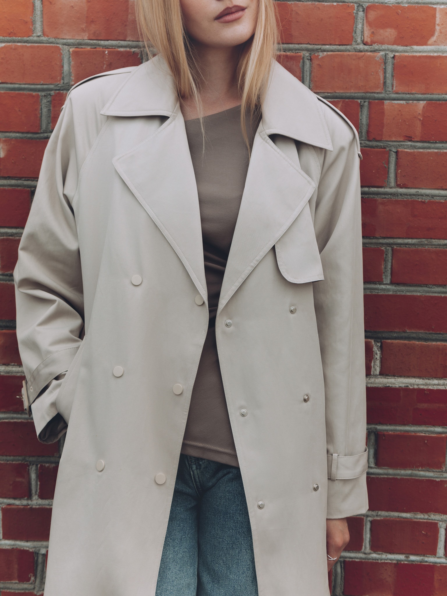 Maxi trench coat with snap buttons