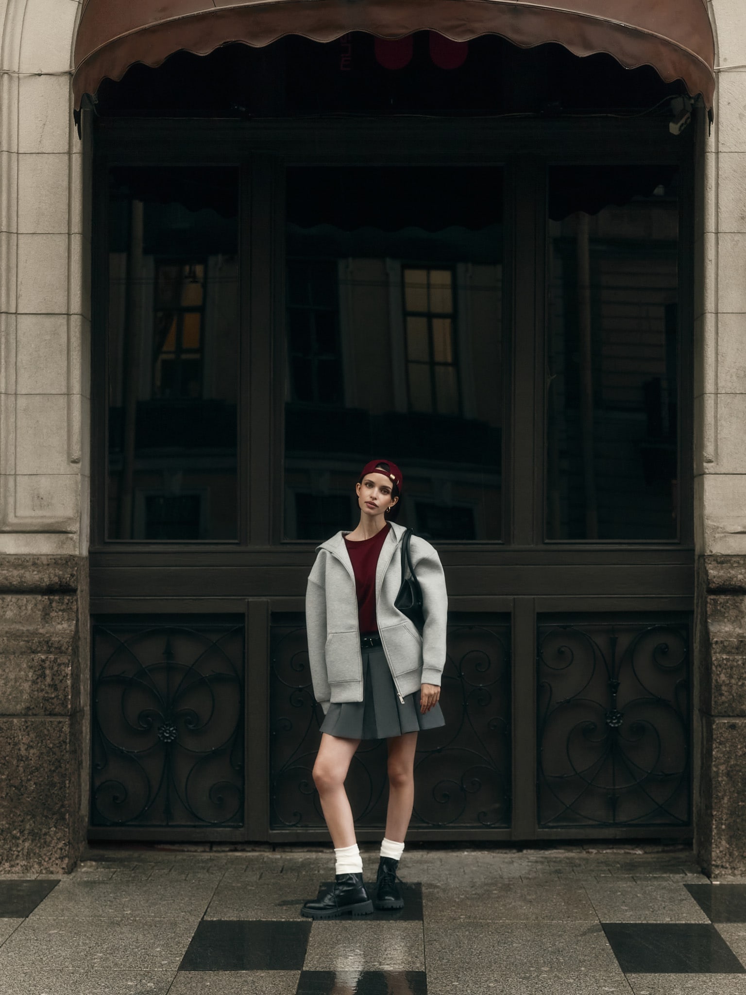 Bluza oversize z kapturem zapinana na zamek