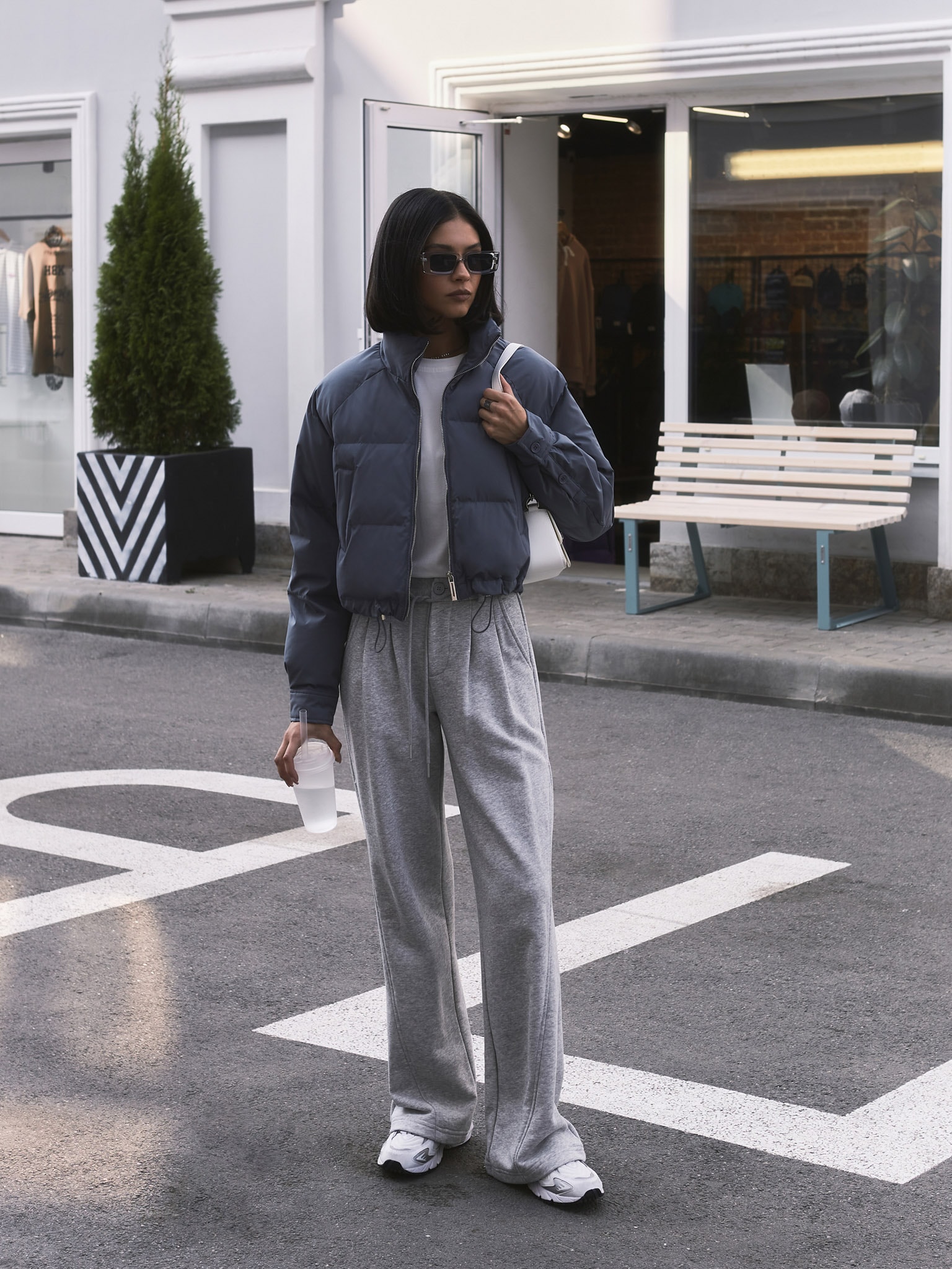 Трикотажные брюки со сборками на талии и завязками