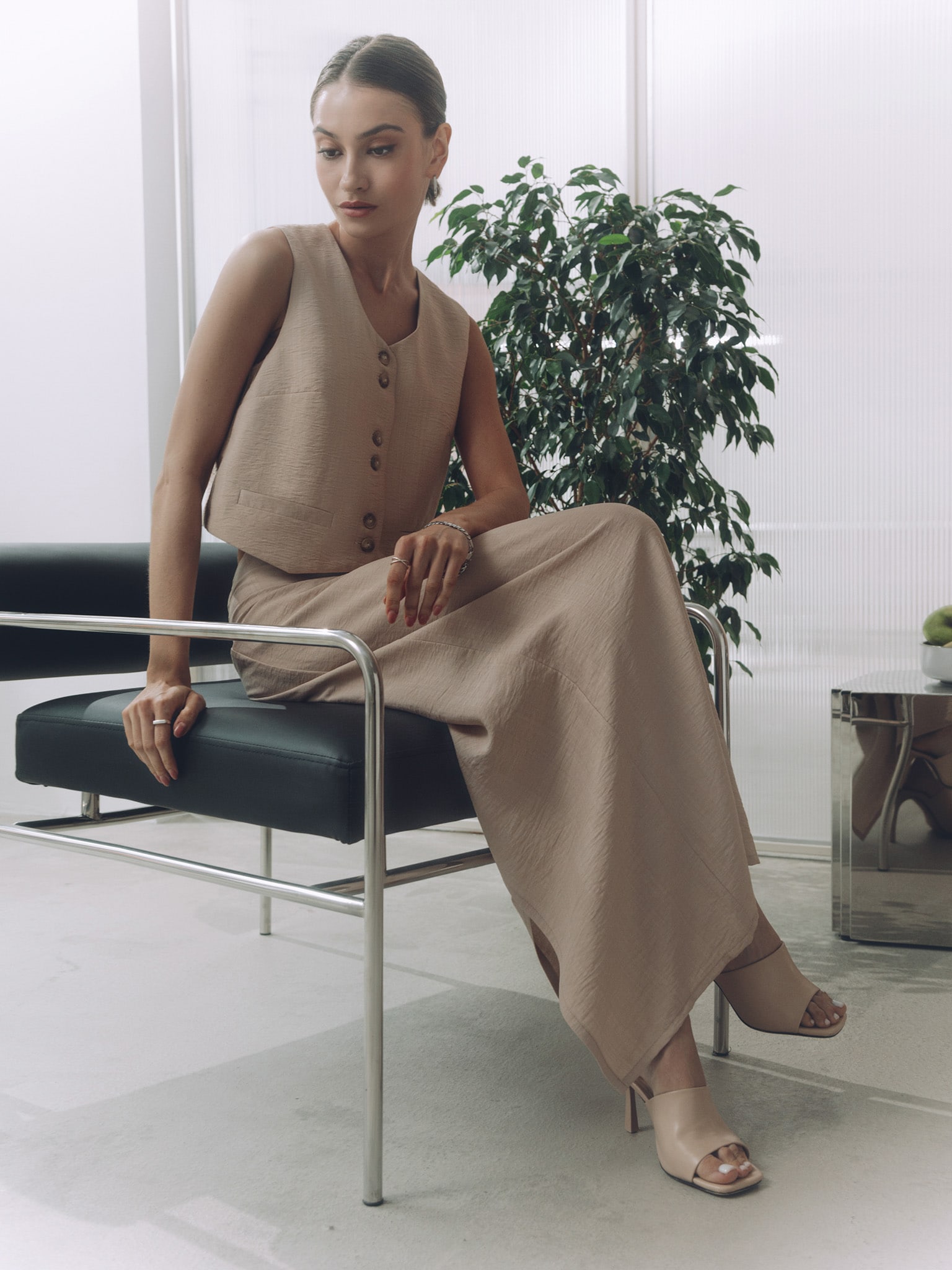 Cropped suiting waistcoat