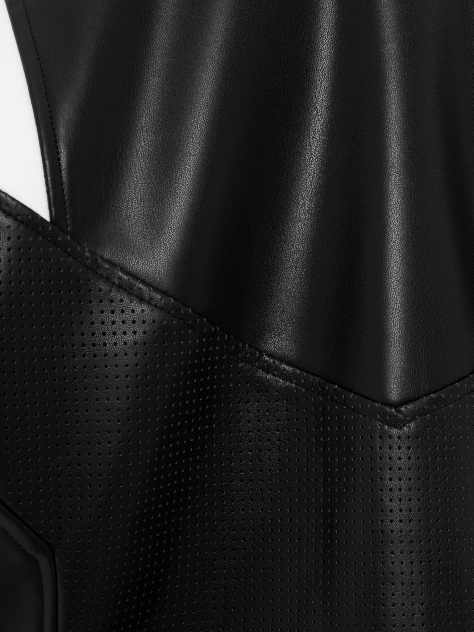 Bikerjacke aus Eco-Leder in Übergröße