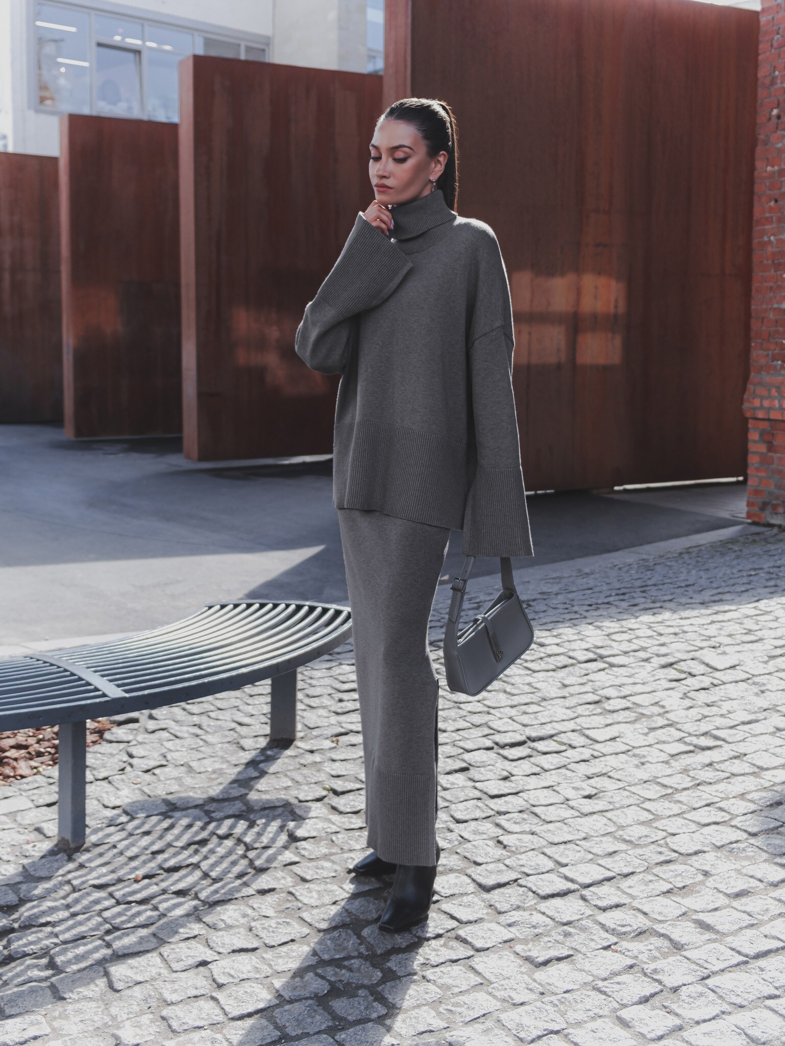 Jersey maxi skirt with ribbed details