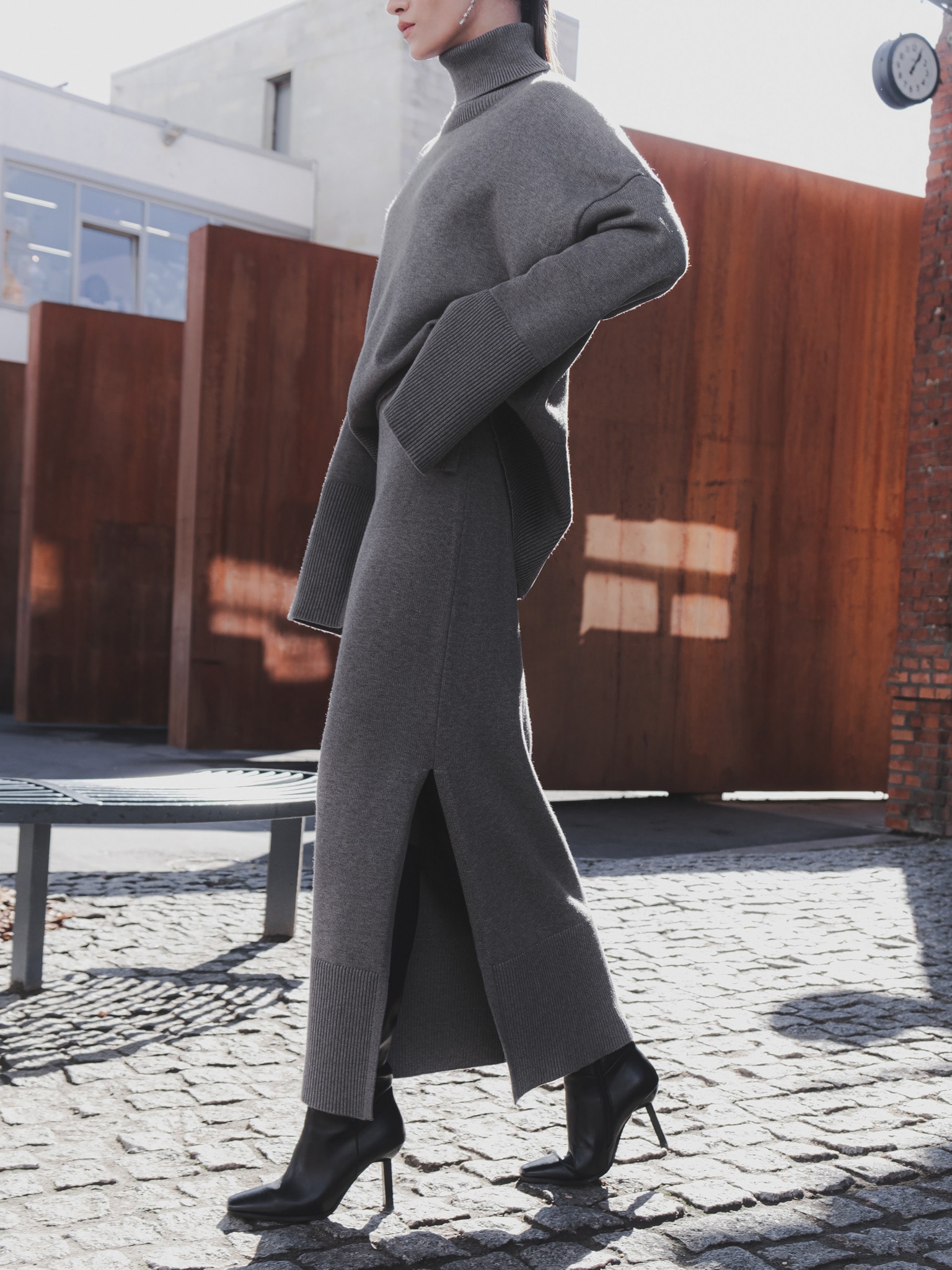 Jersey maxi skirt with ribbed details