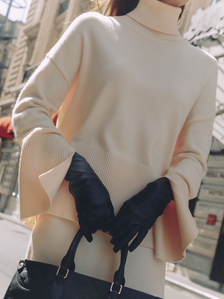 Luźny dzianinowy sweter