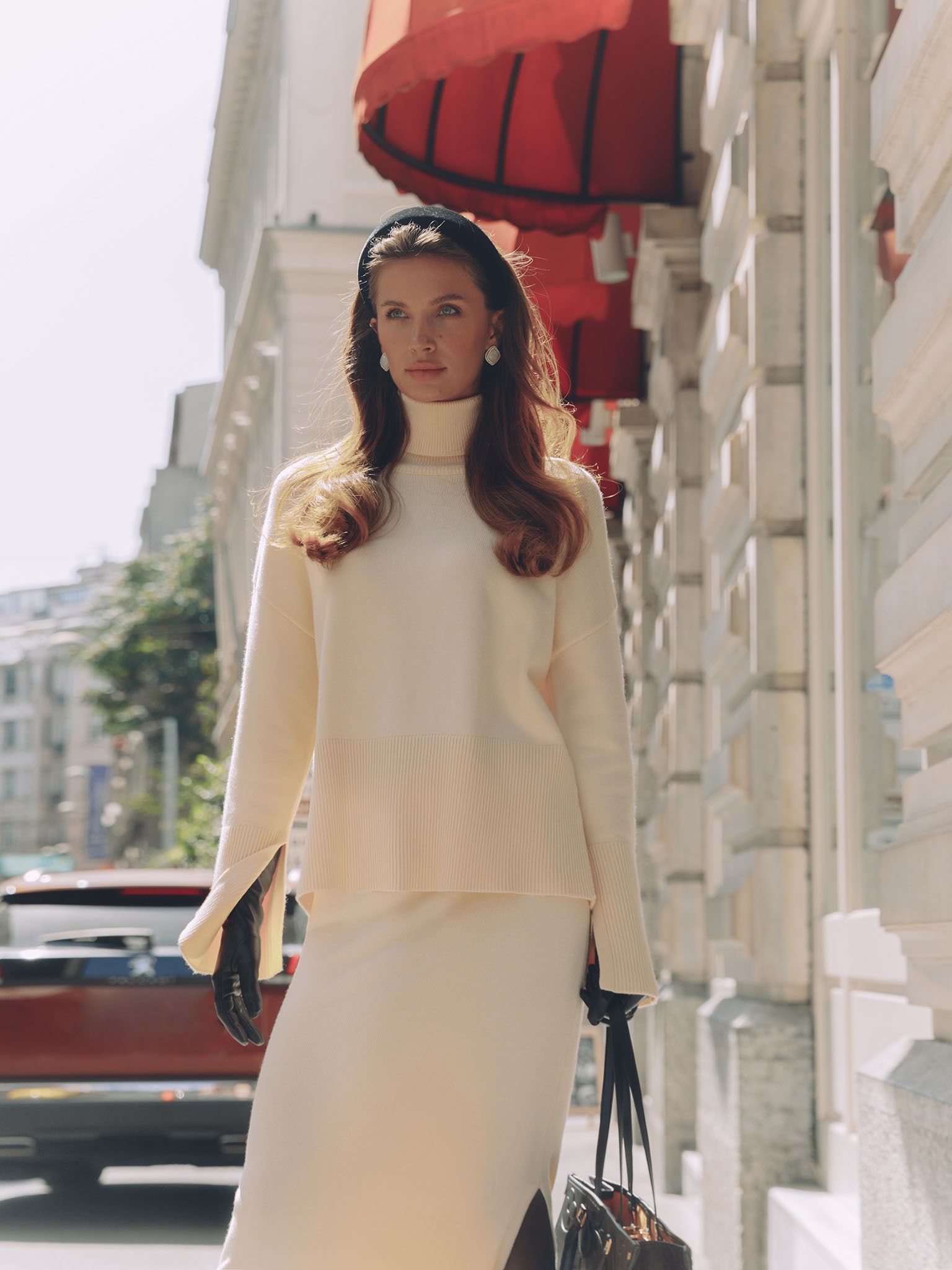 Oversized jersey sweater with ribbed details