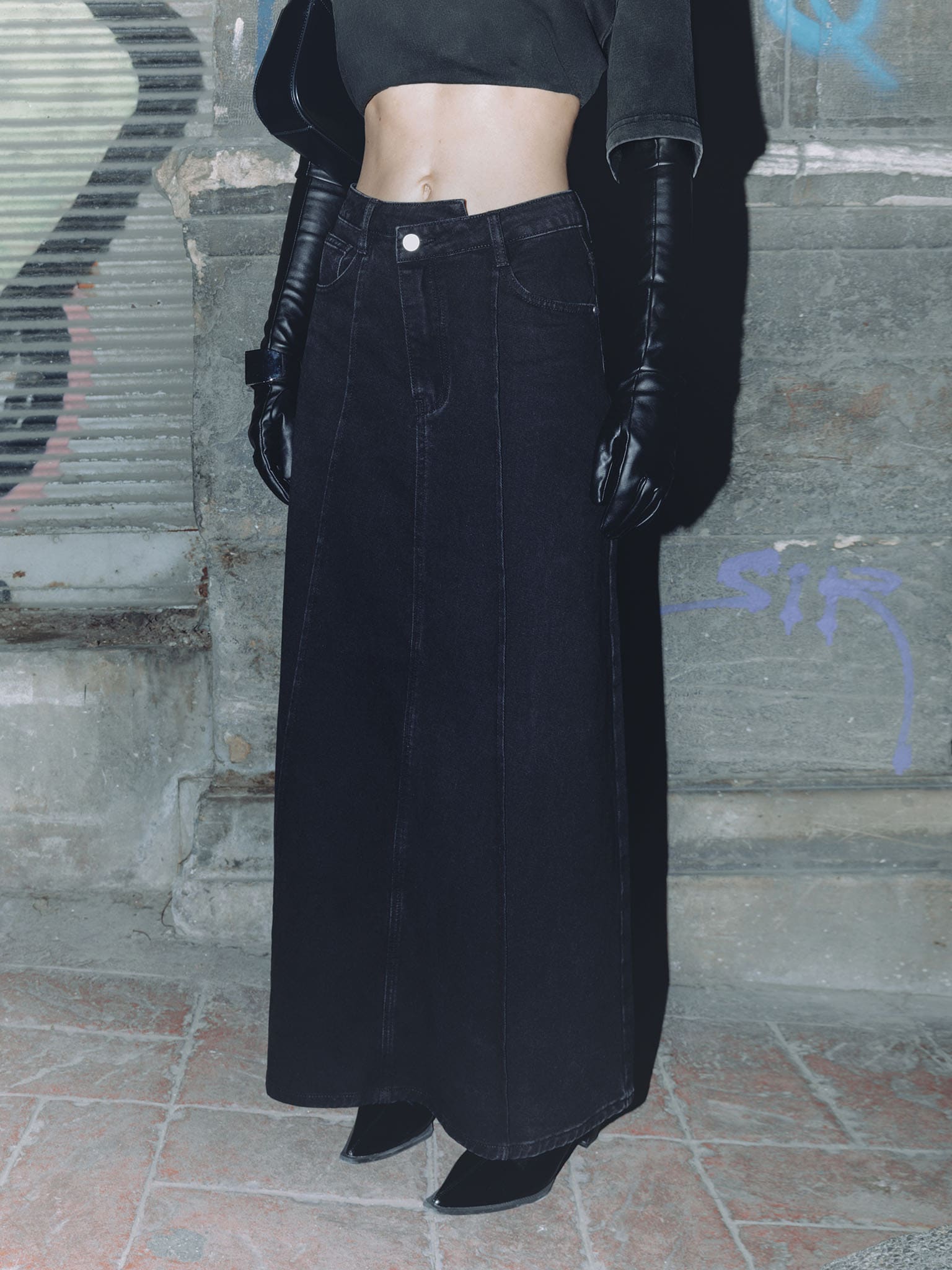 Denim maxi skirt with asymmetric waistband :: LICHI - Online fashion store