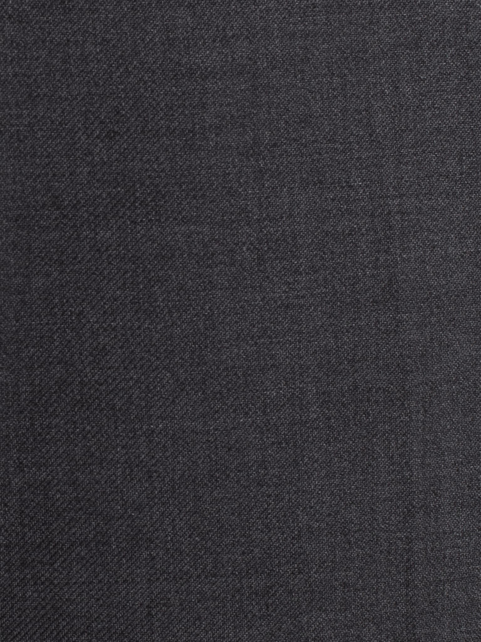 Loose trousers with two belts