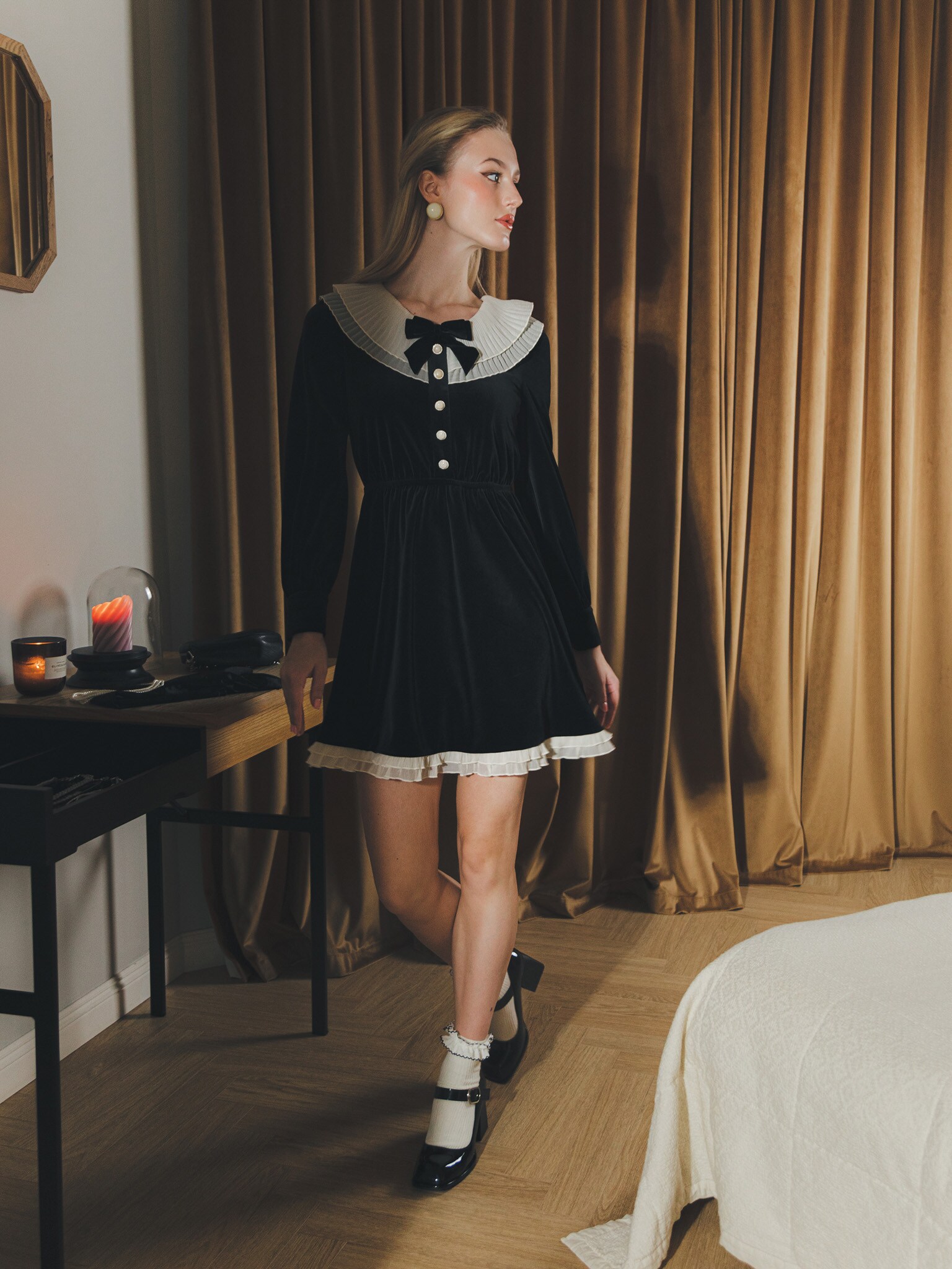 Velvet mini dress with pleated collar