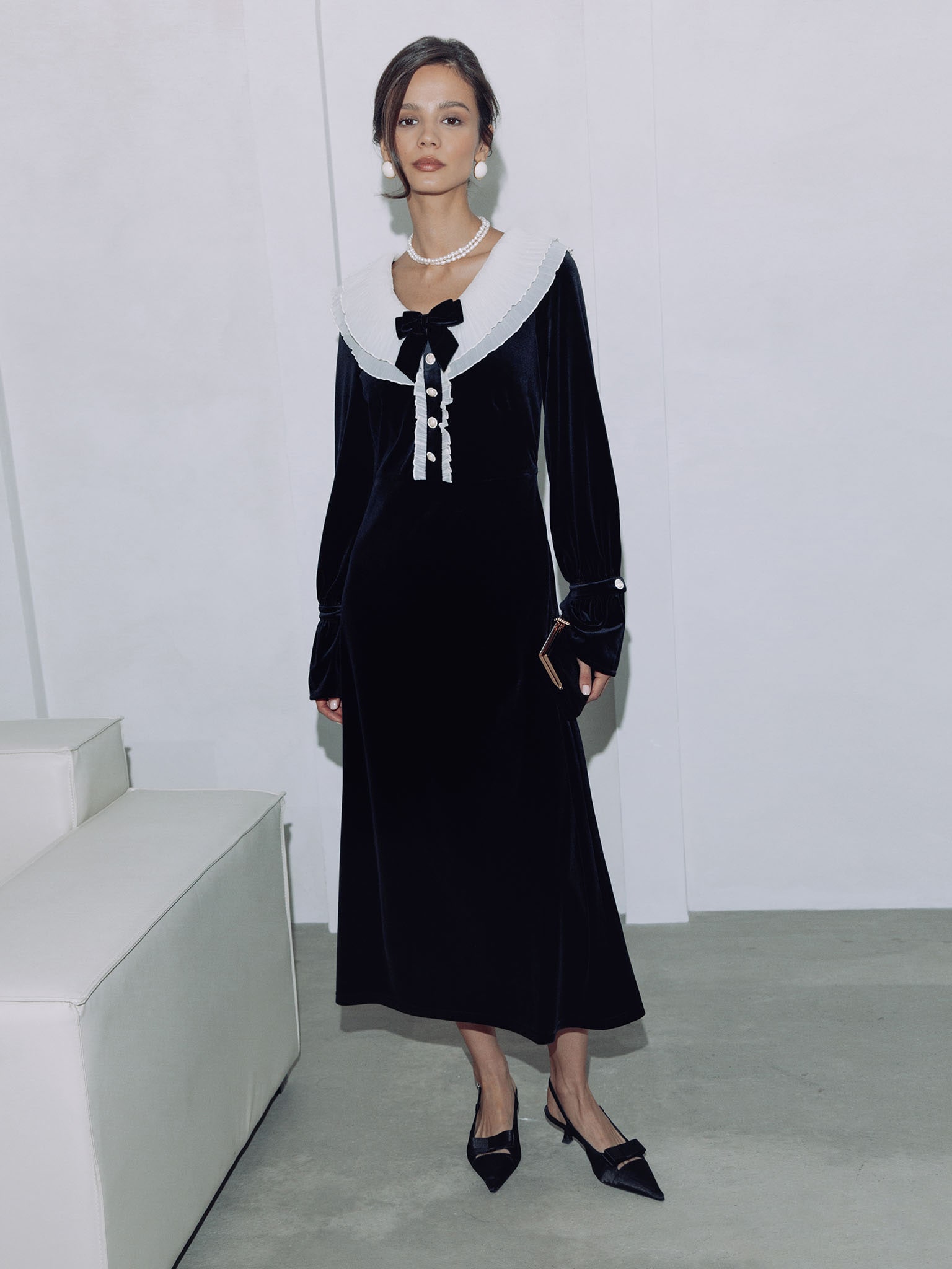 Velvet Embellished Midi Dress - Black – Filly's Stable