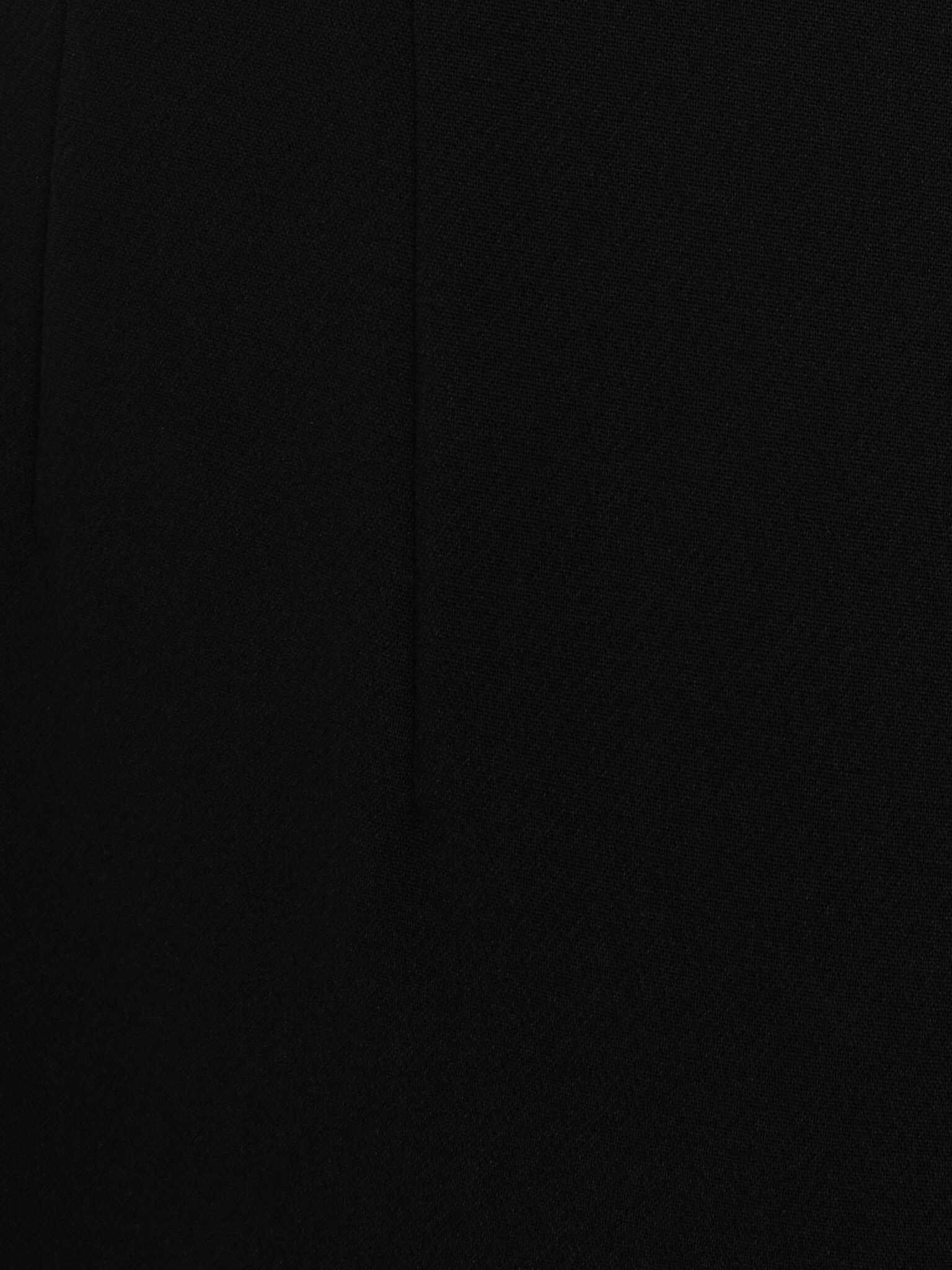 Hose mit Bundfalten aus Anzugstoff