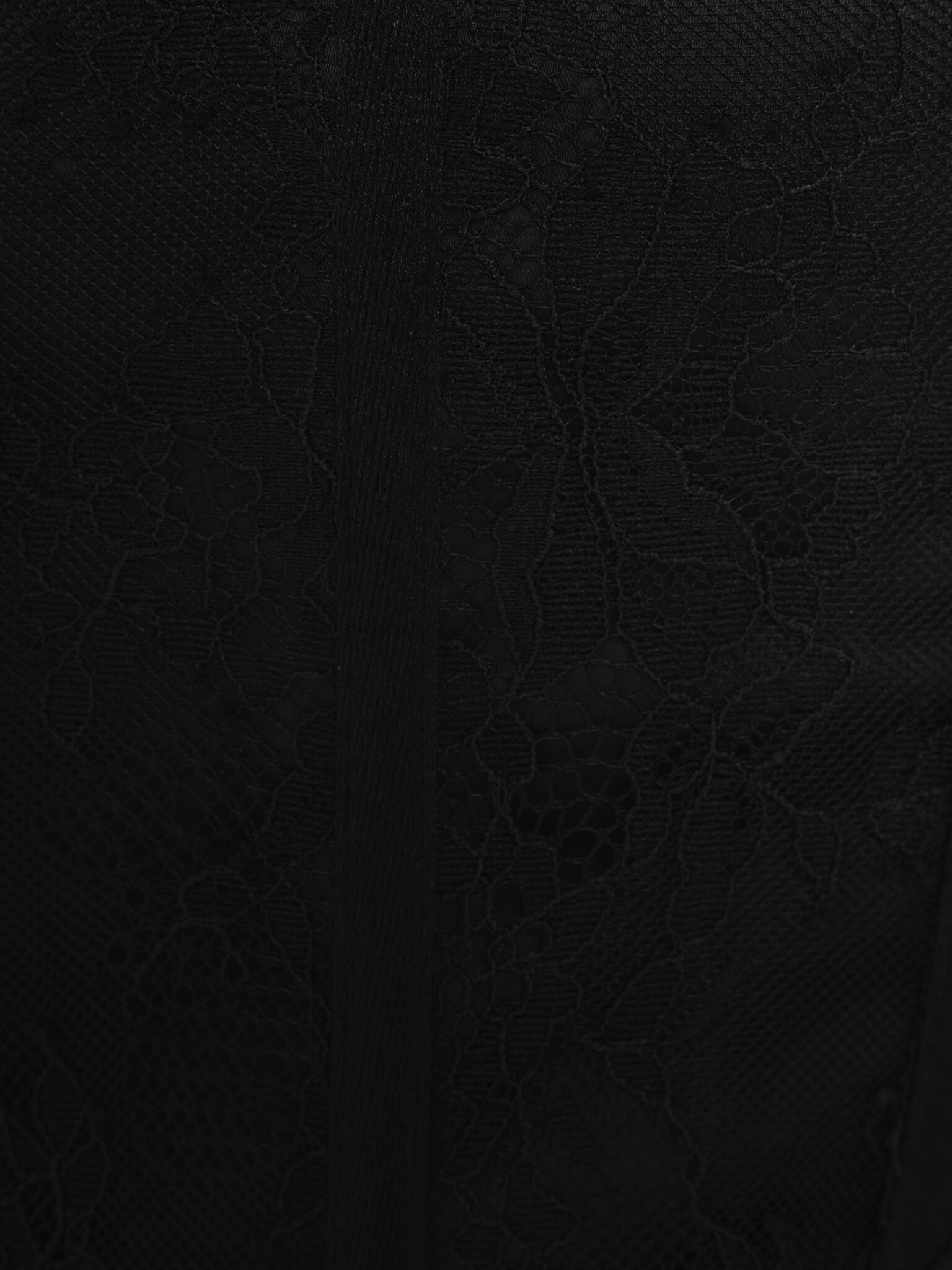 Кружевное платье макси с бантом на лифе