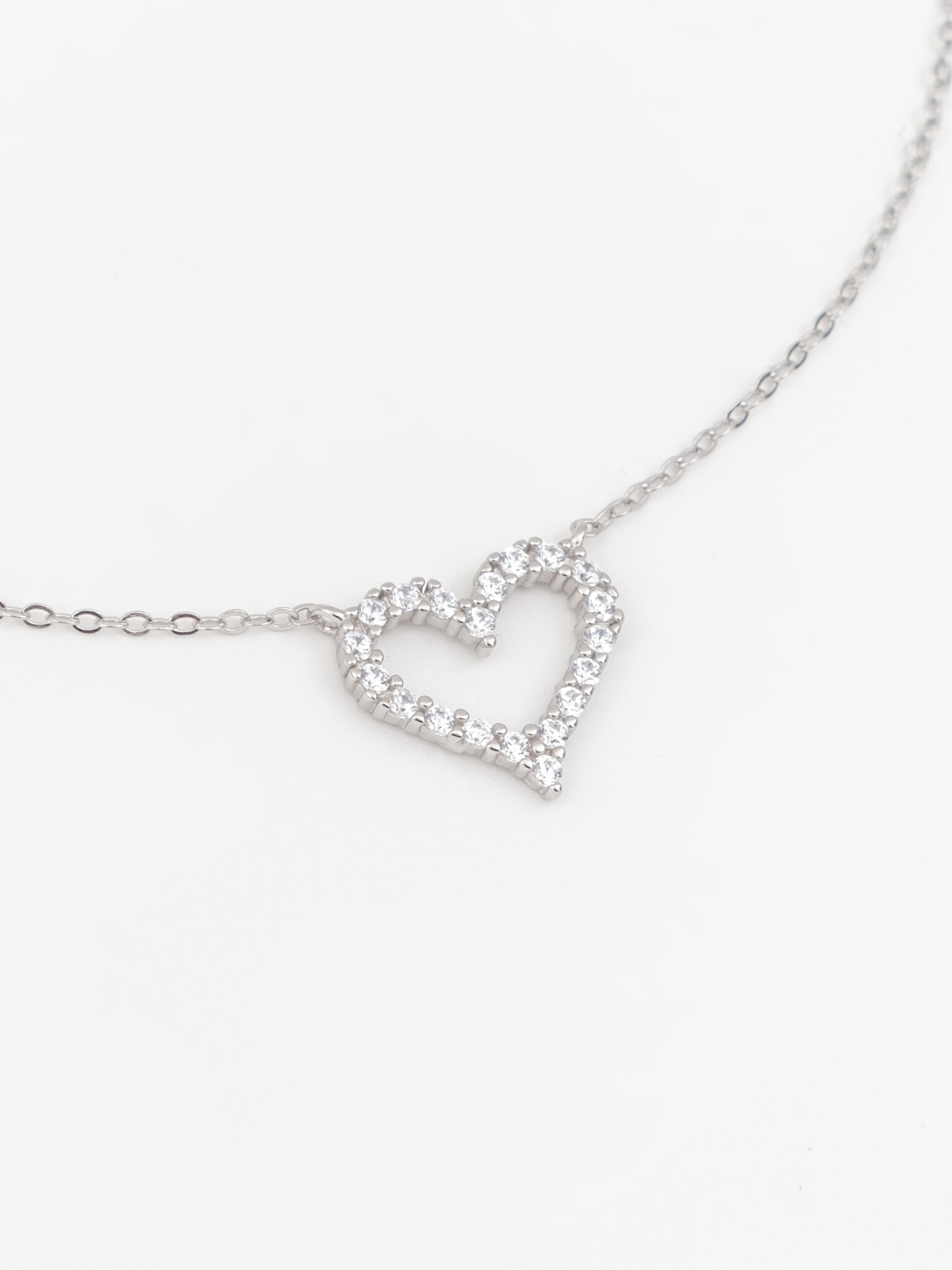 Thin chain with rhinestone heart