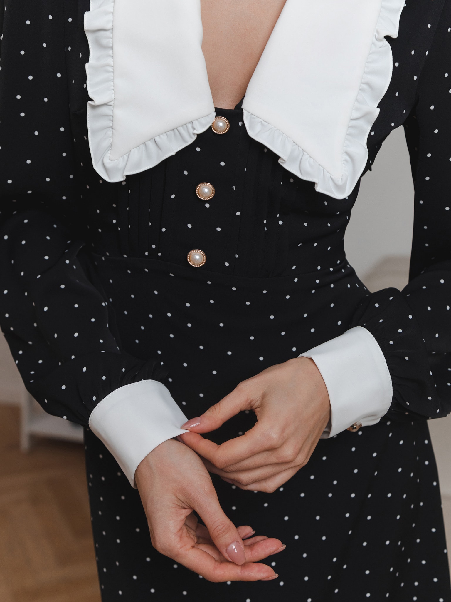 Polka dot midi dress with bright collar and cuffs :: LICHI