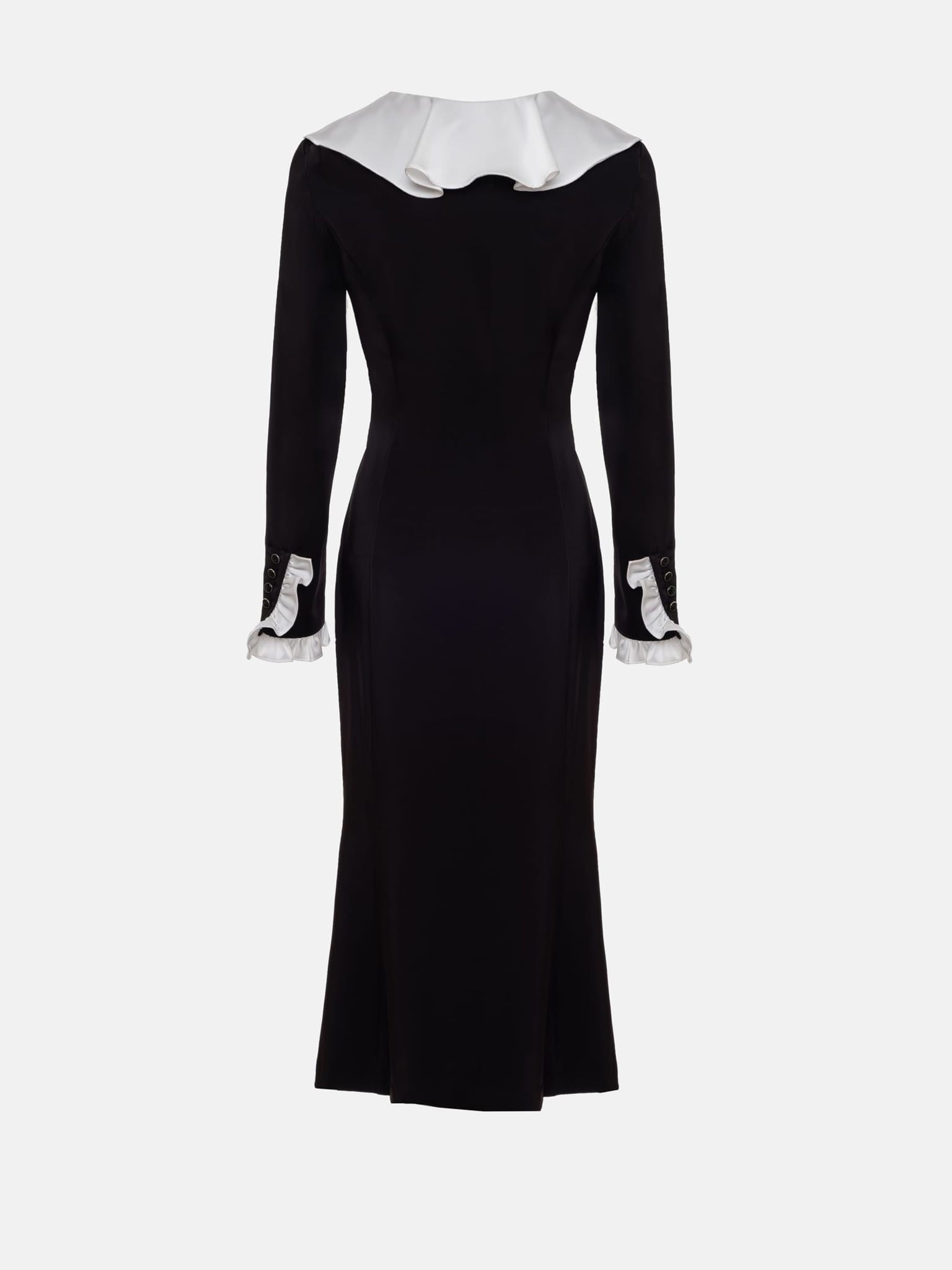 Sukienka midi z kontrastowymi falbanami i zapięciem na guziki