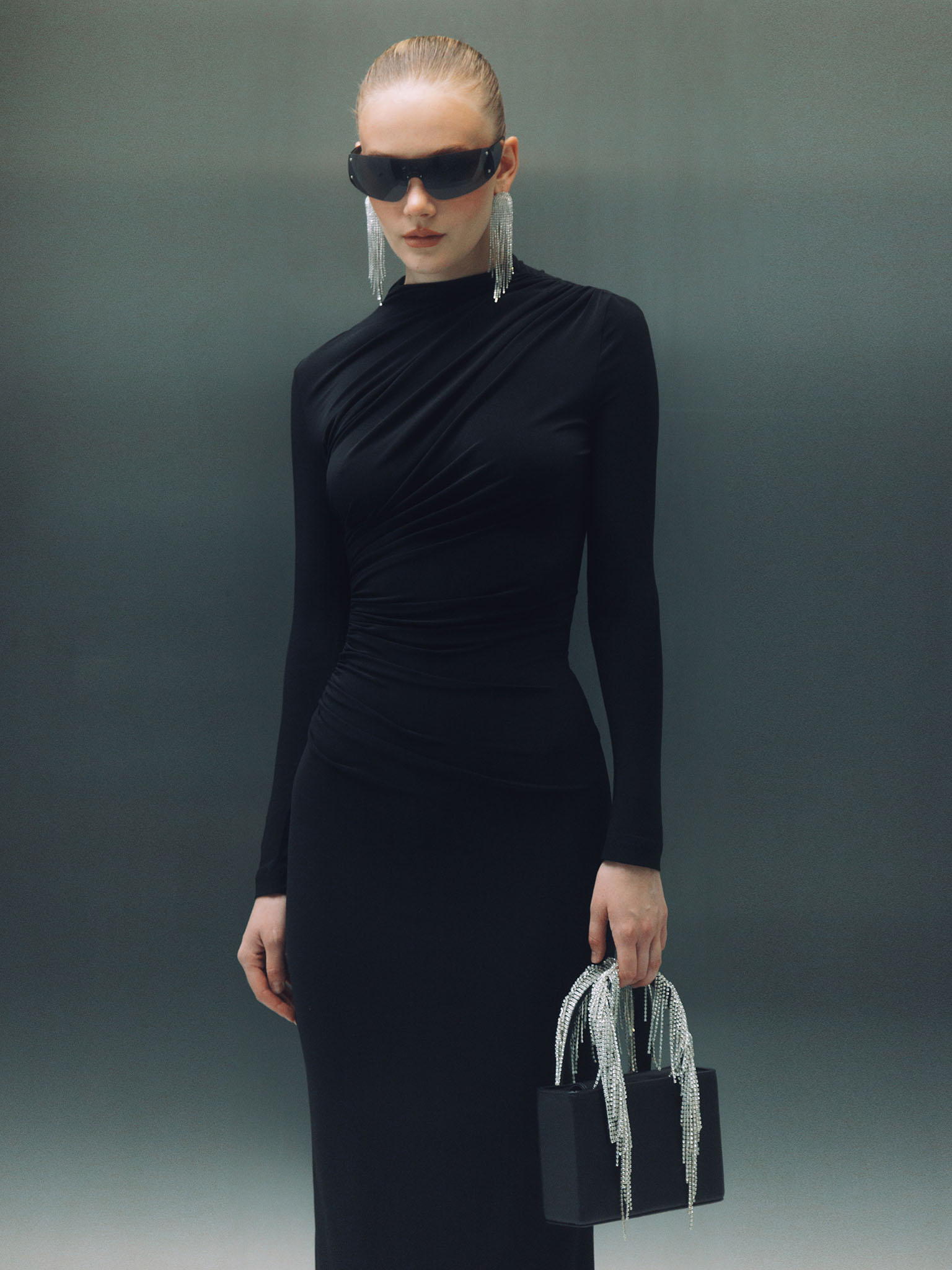 Трикотажное платье миди с асимметричными драпировками