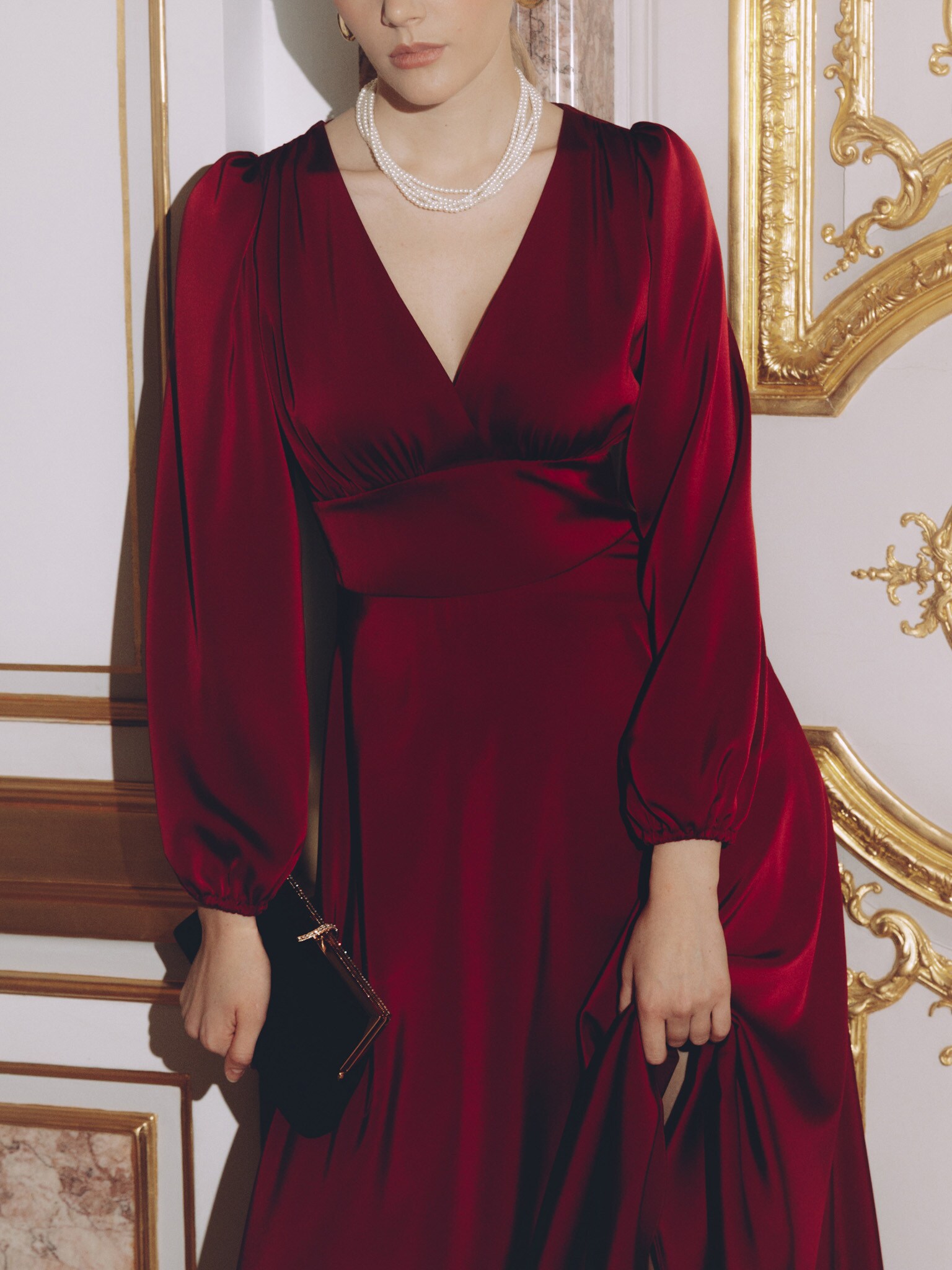 Red Midi Dress with Box Pleats and Side Pockets – Lilli Jahilo  Платья  миди, Бантовые складки, Стили платьев