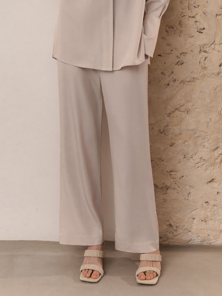 Proste spodnie z elastycznym pasem