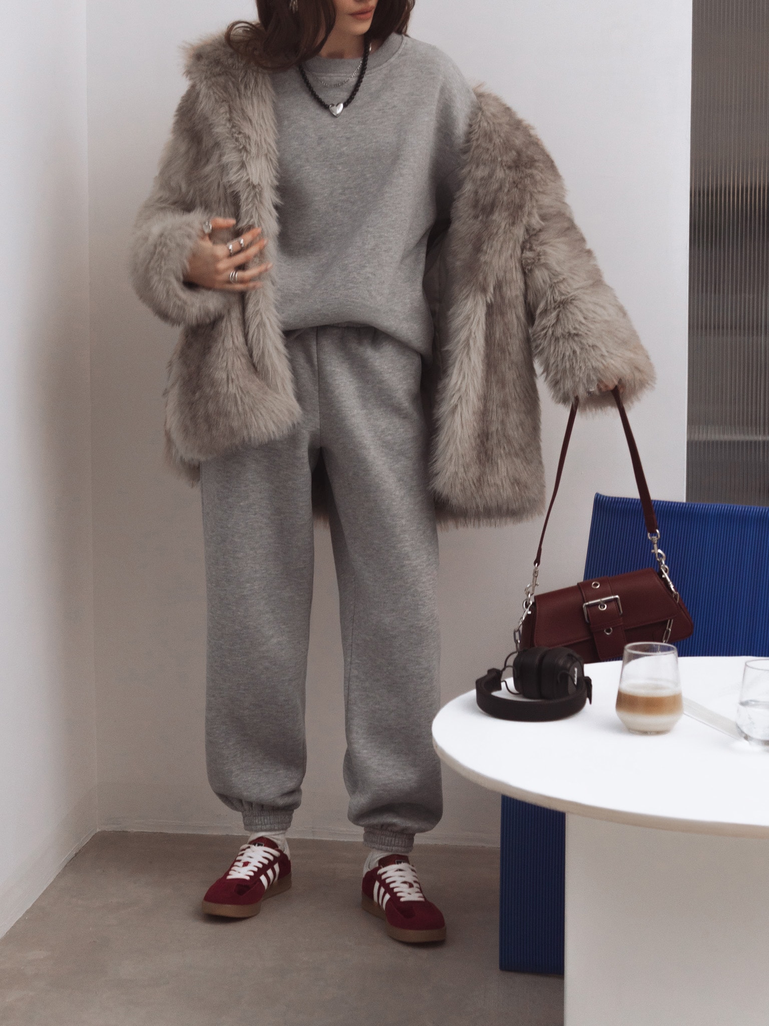 Трикотажный свитшот из футера