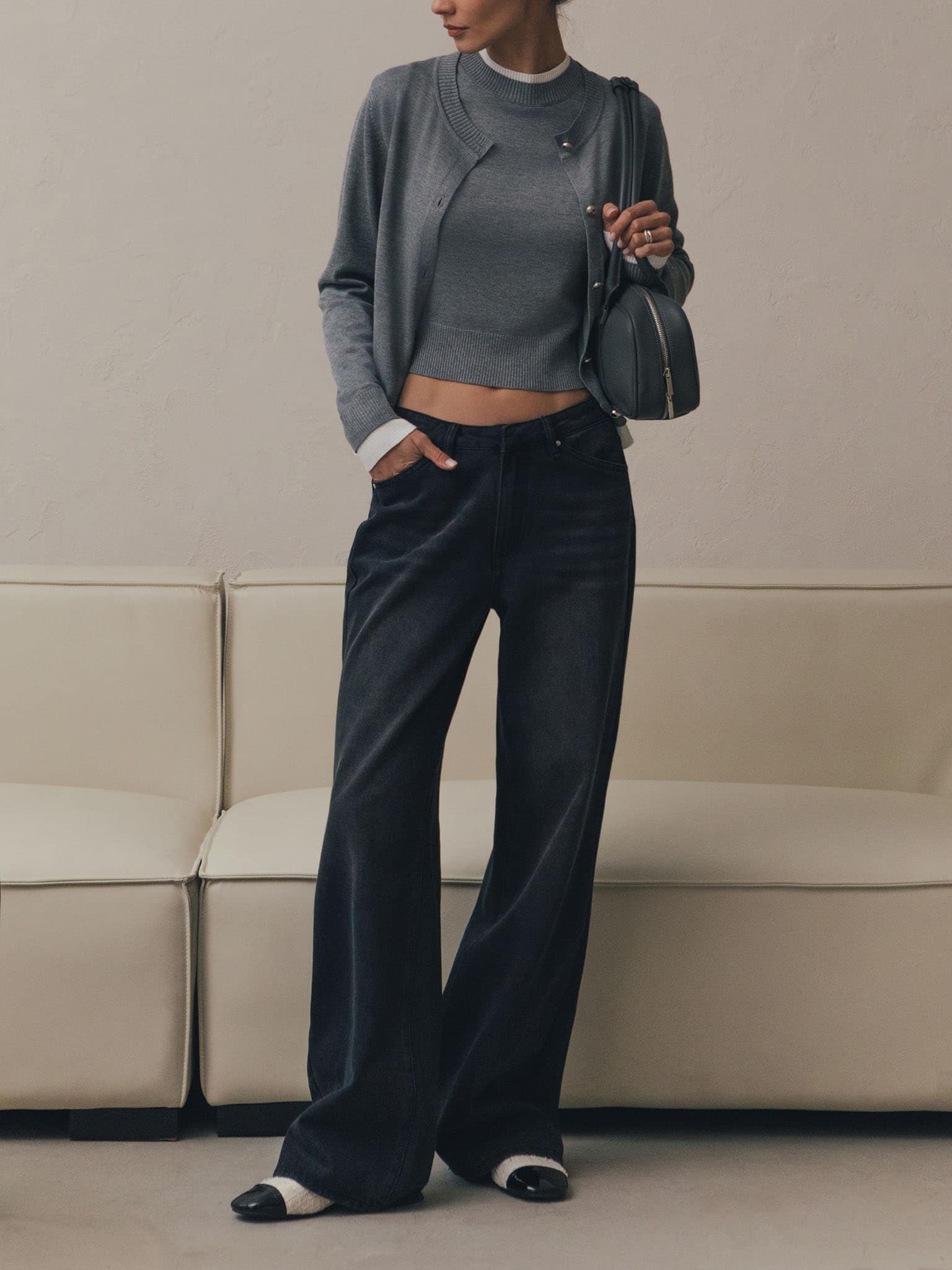 Трикотажный кардиган с контрастными манжетами и нижним краем