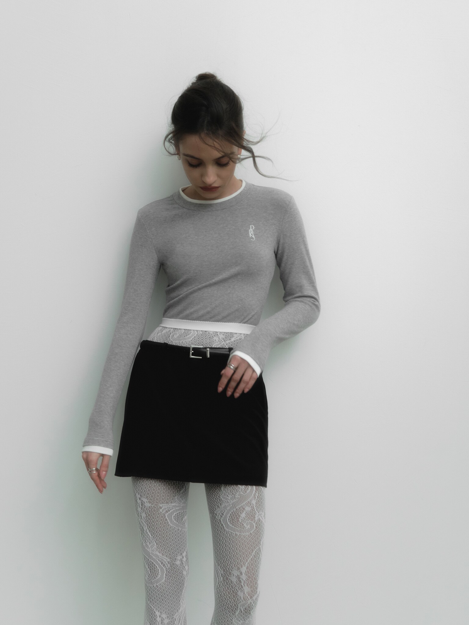 Комбинированный лонгслив с вышивкой :: LICHI - Online fashion store