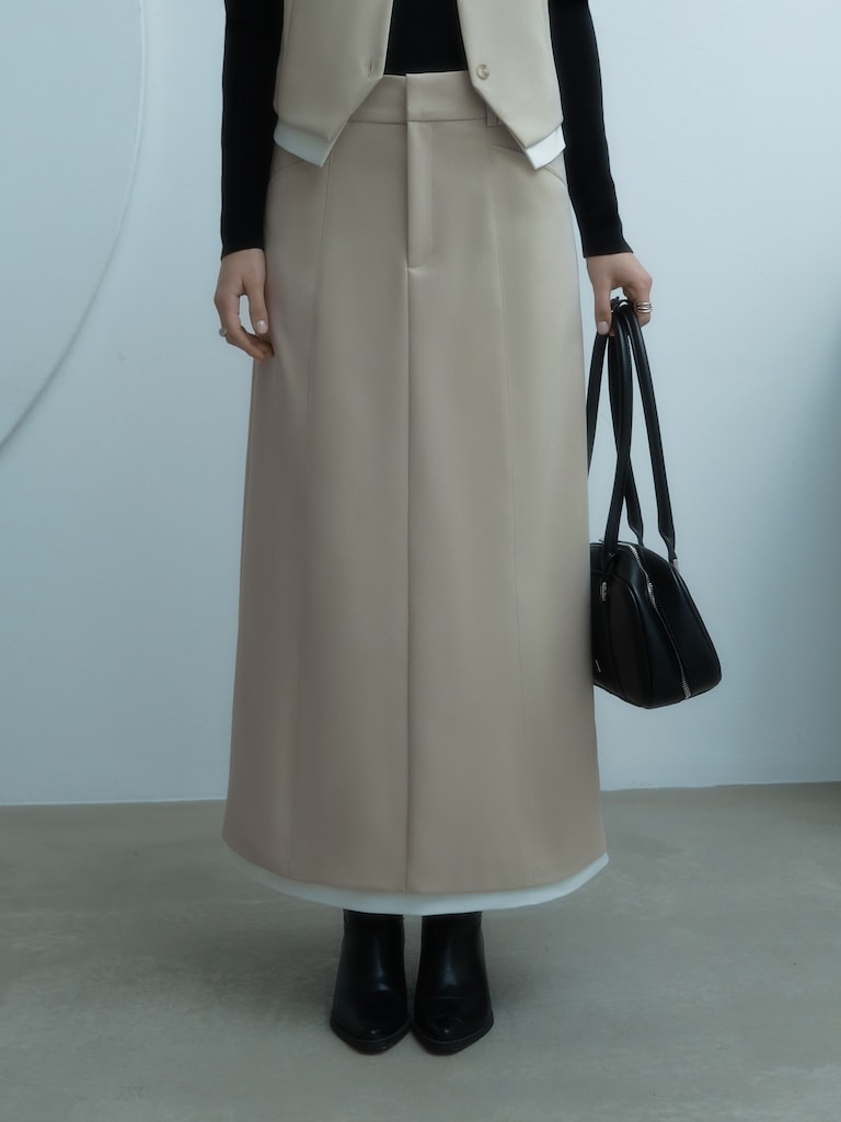 تنورة ماكسي مستقيمة مع تداخلات متباينة