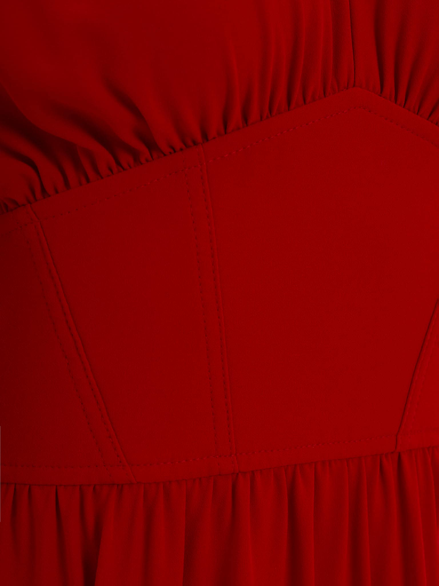 Легкое платье макси с украшением в виде цветка