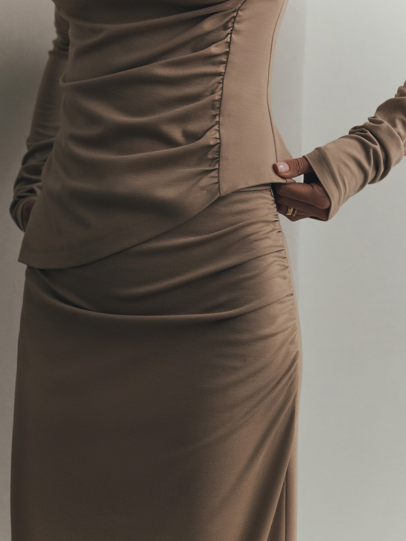 Юбка макси с асимметричной сборкой :: LICHI - Online fashion store