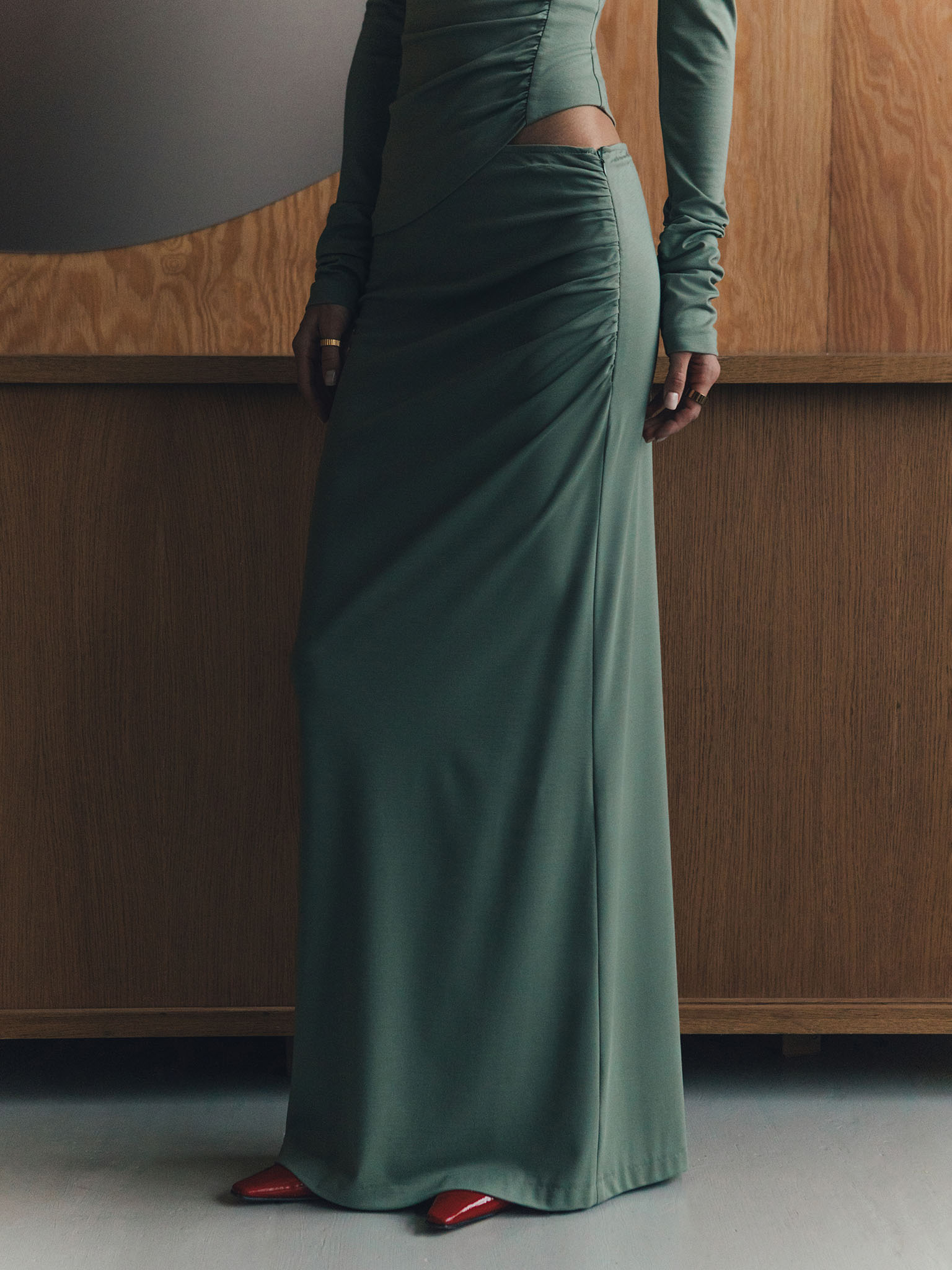 Юбка макси с асимметричной сборкой :: LICHI - Online fashion store