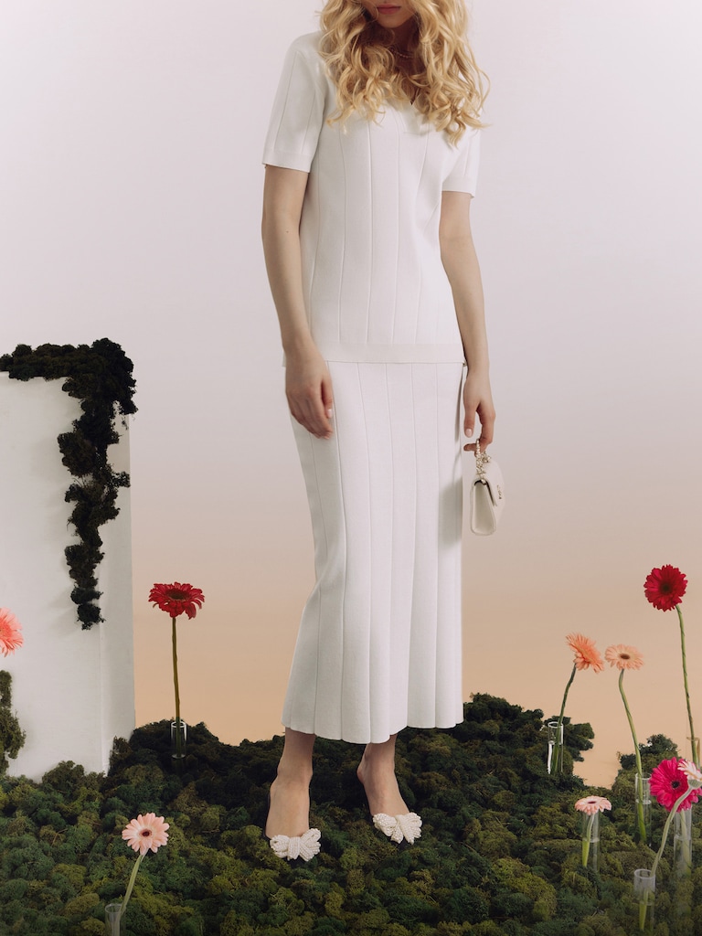 Midirock aus strukturiertem Strick