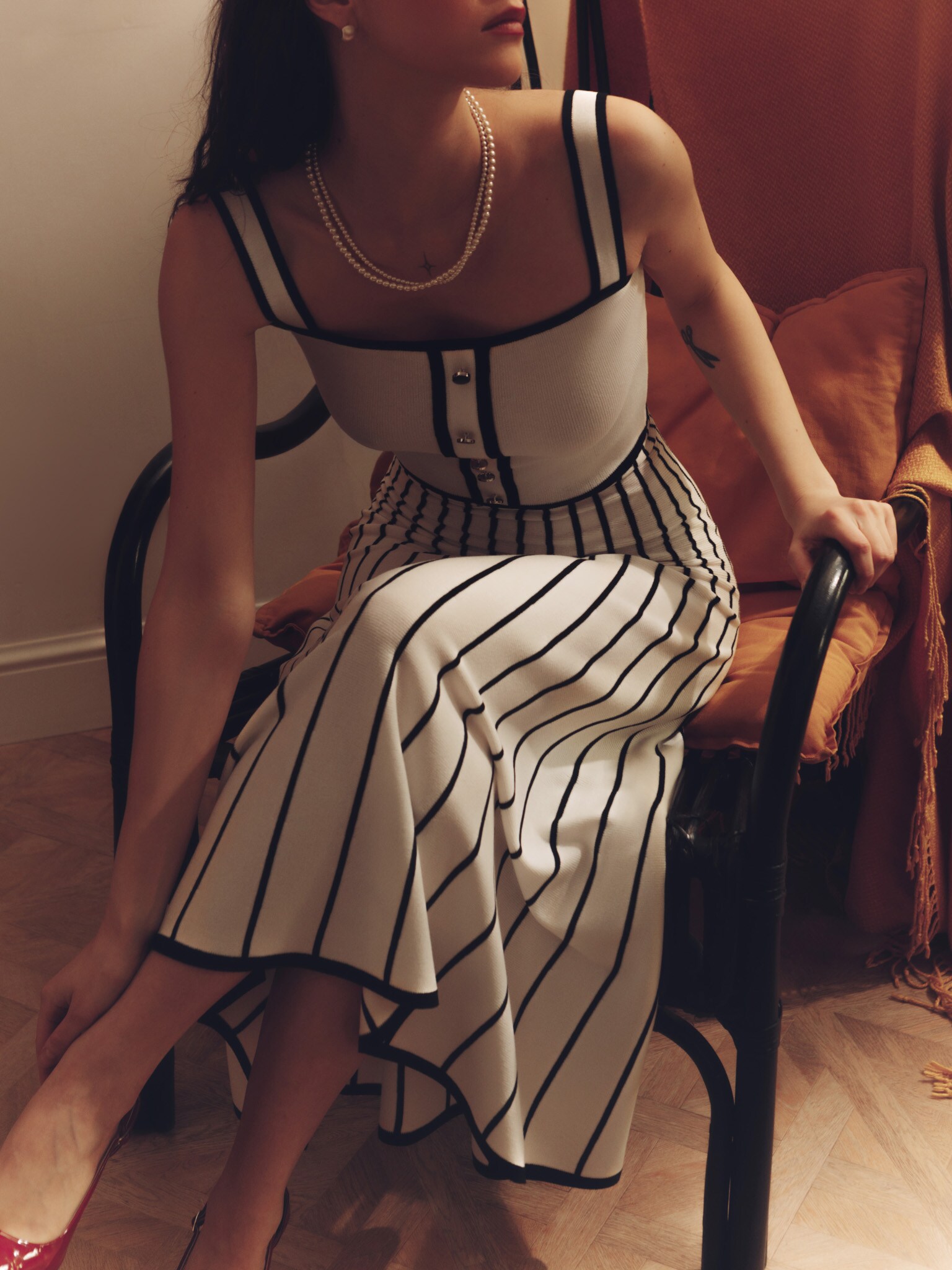 Jersey midi dress with contrasting details