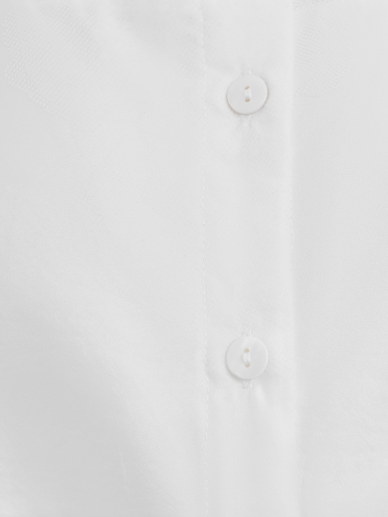 Halbtransparente Bluse mit floralem Muster