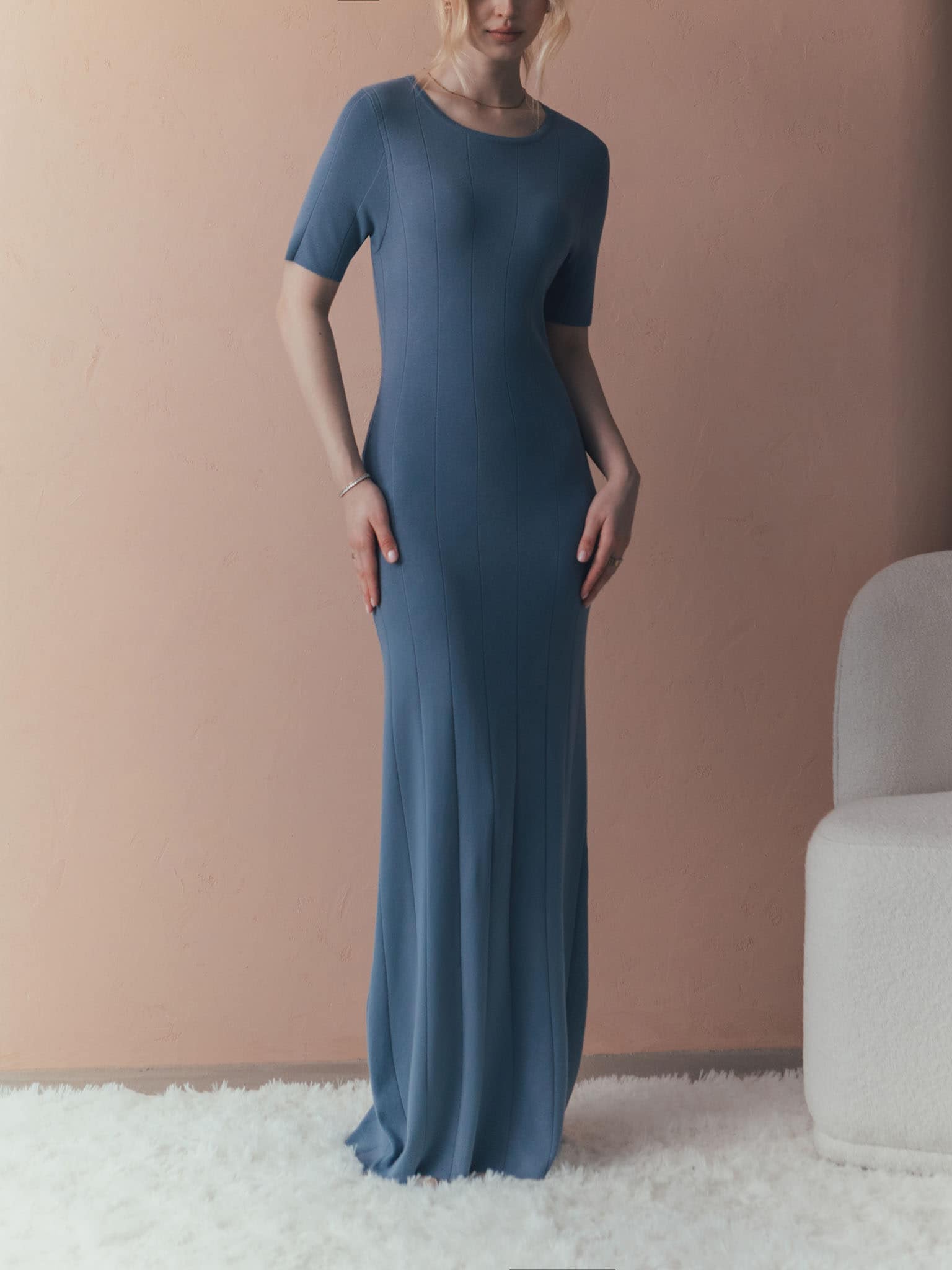 Langes Maxikleid aus Jersey mit Bändern im Rücken