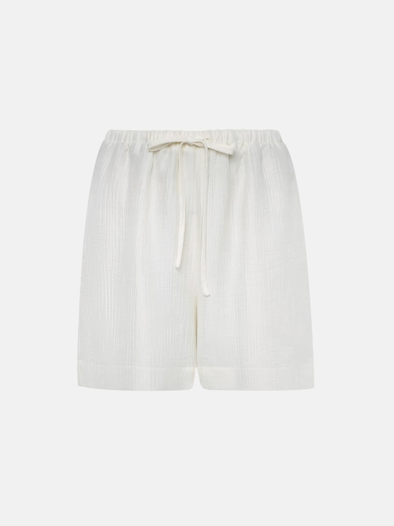Shorts in textured fabric