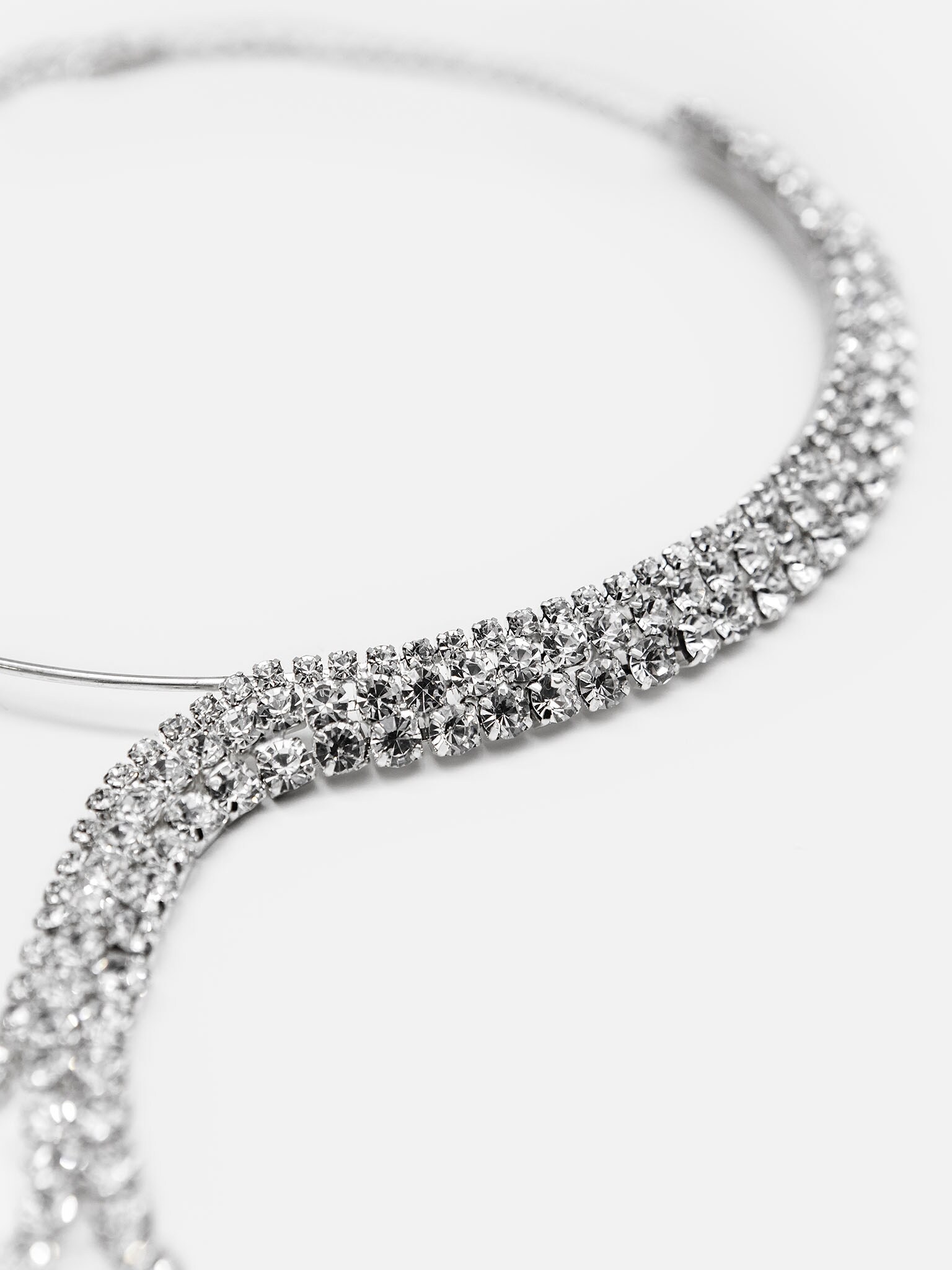 Asymmetrical rhinestone chain necklace