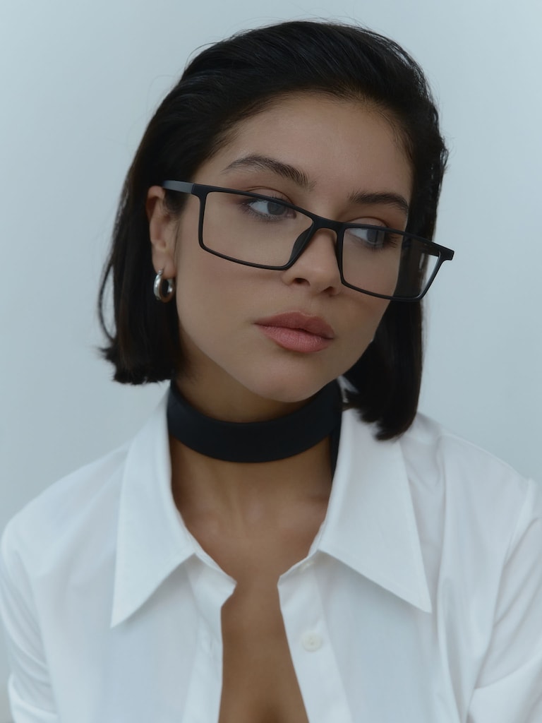 Decorative glasses with rectangular lenses