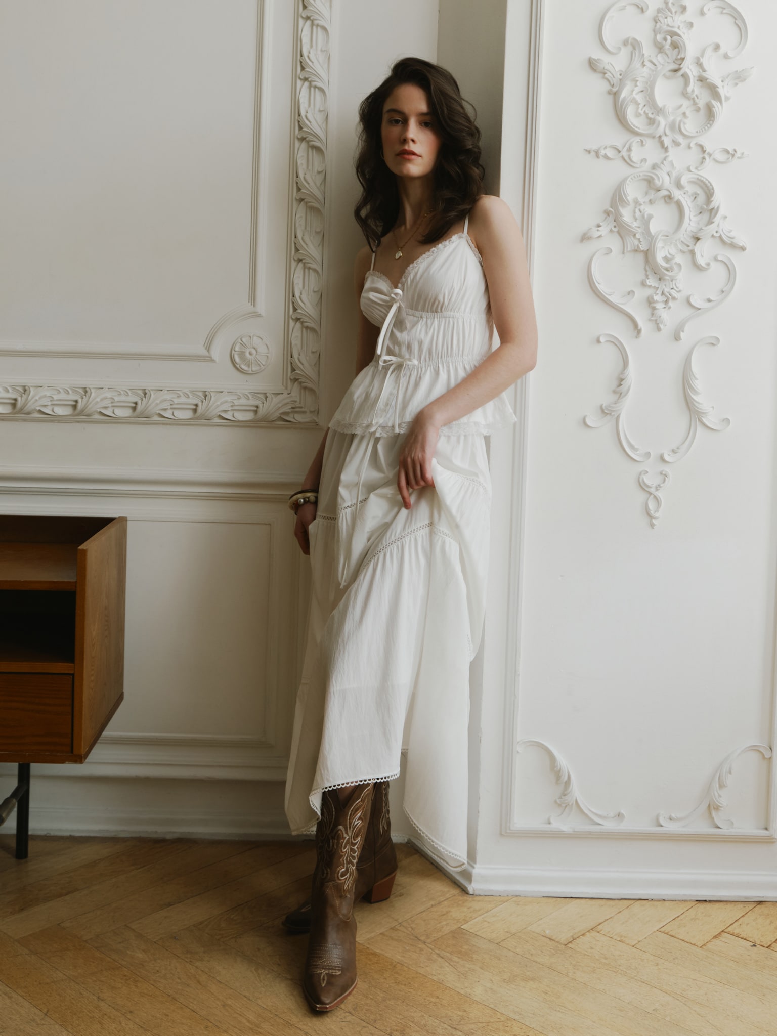 Топ на бретелях с бантами спереди