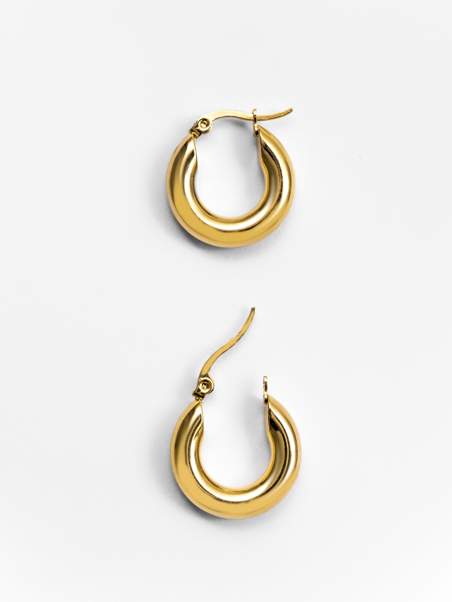 Brass metal hoop earrings :: LICHI - Online fashion store