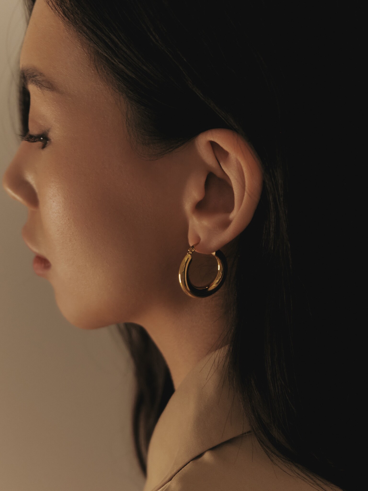 Brass metal hoop earrings :: LICHI - Online fashion store