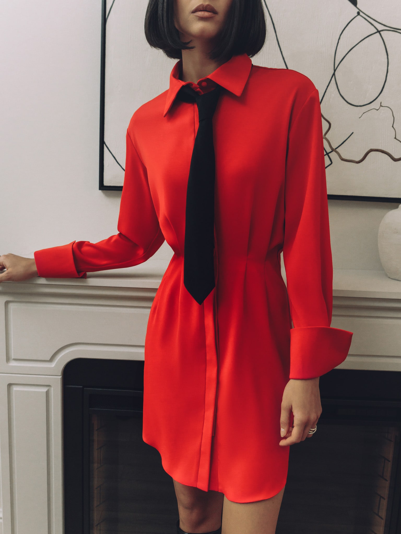 Fitted shirt dress with a tie