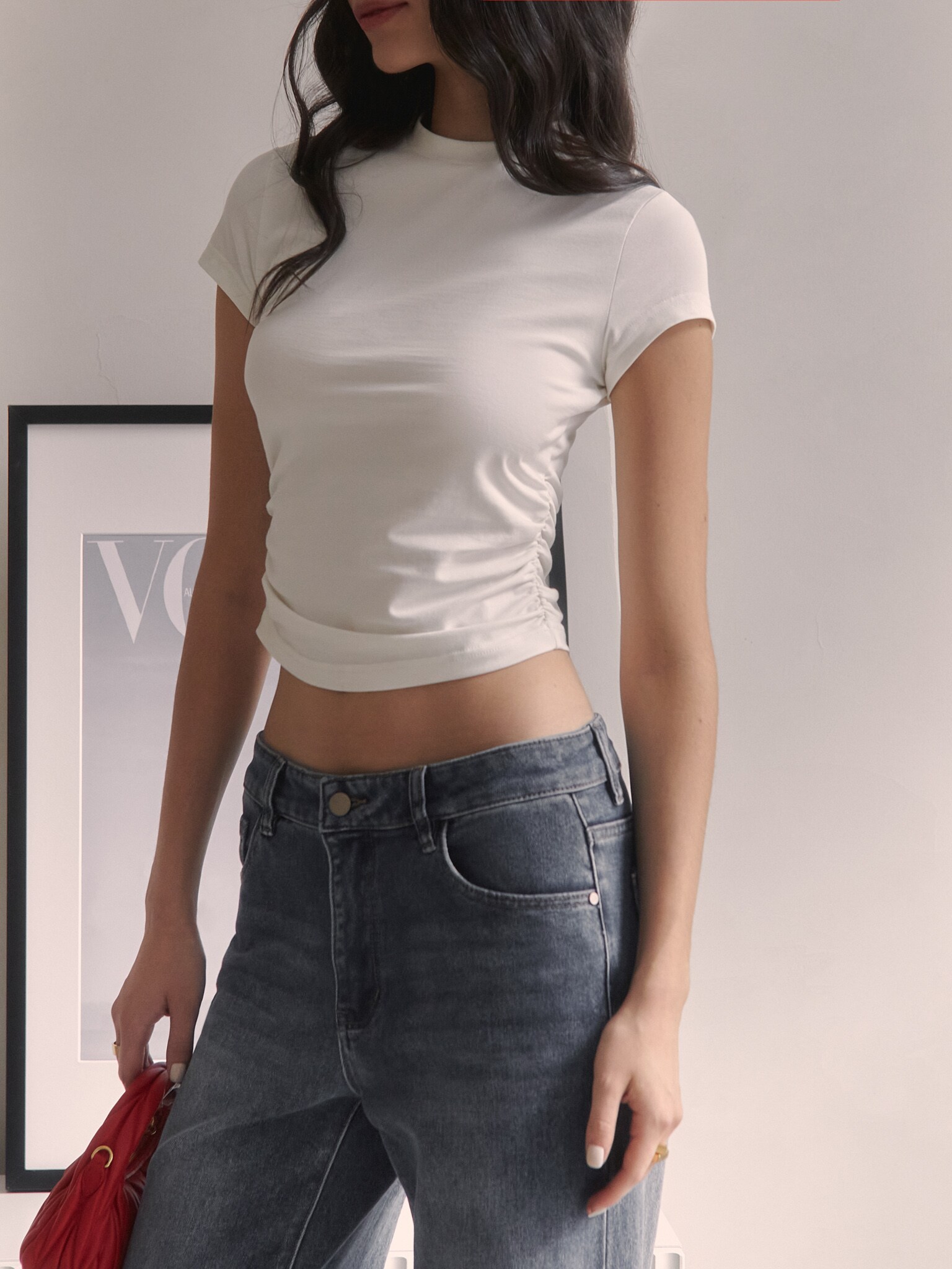 تيشيرت ملائم بياقة عالية