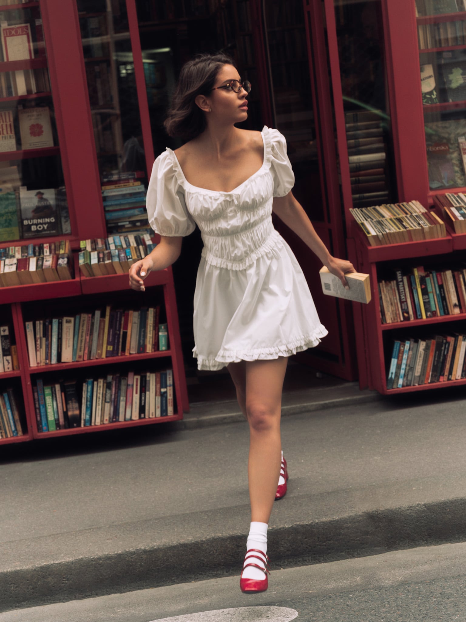 Mini dress with elasticated waist and lace ruffles