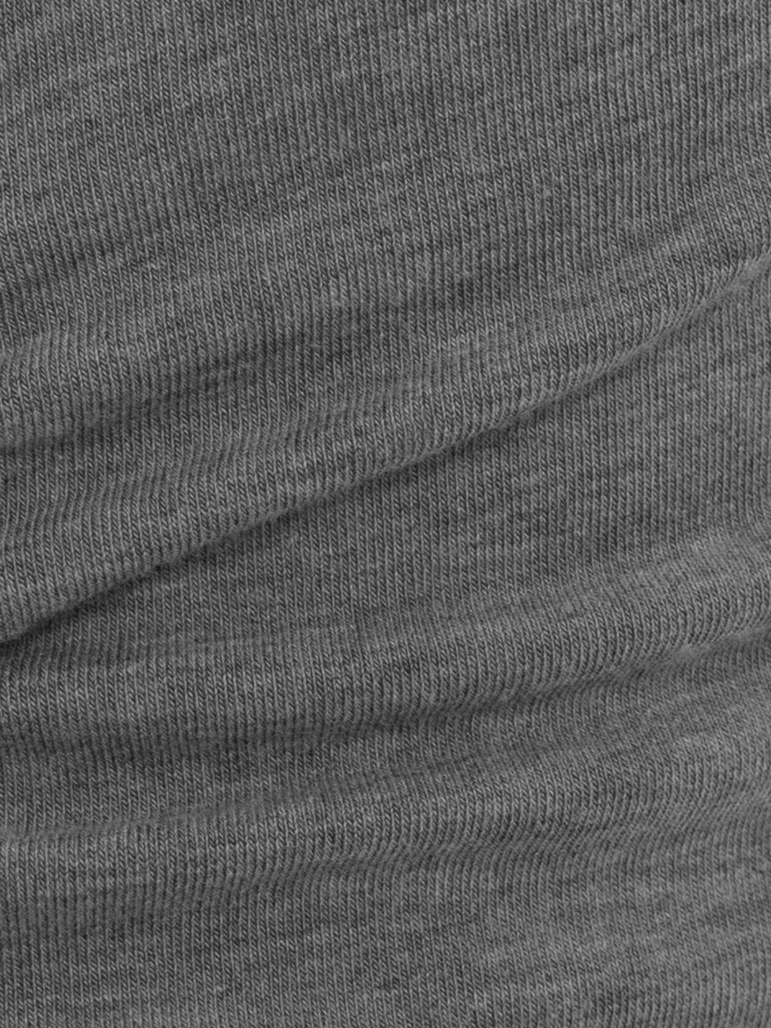 Podwójna koszulka z haftem na piersi