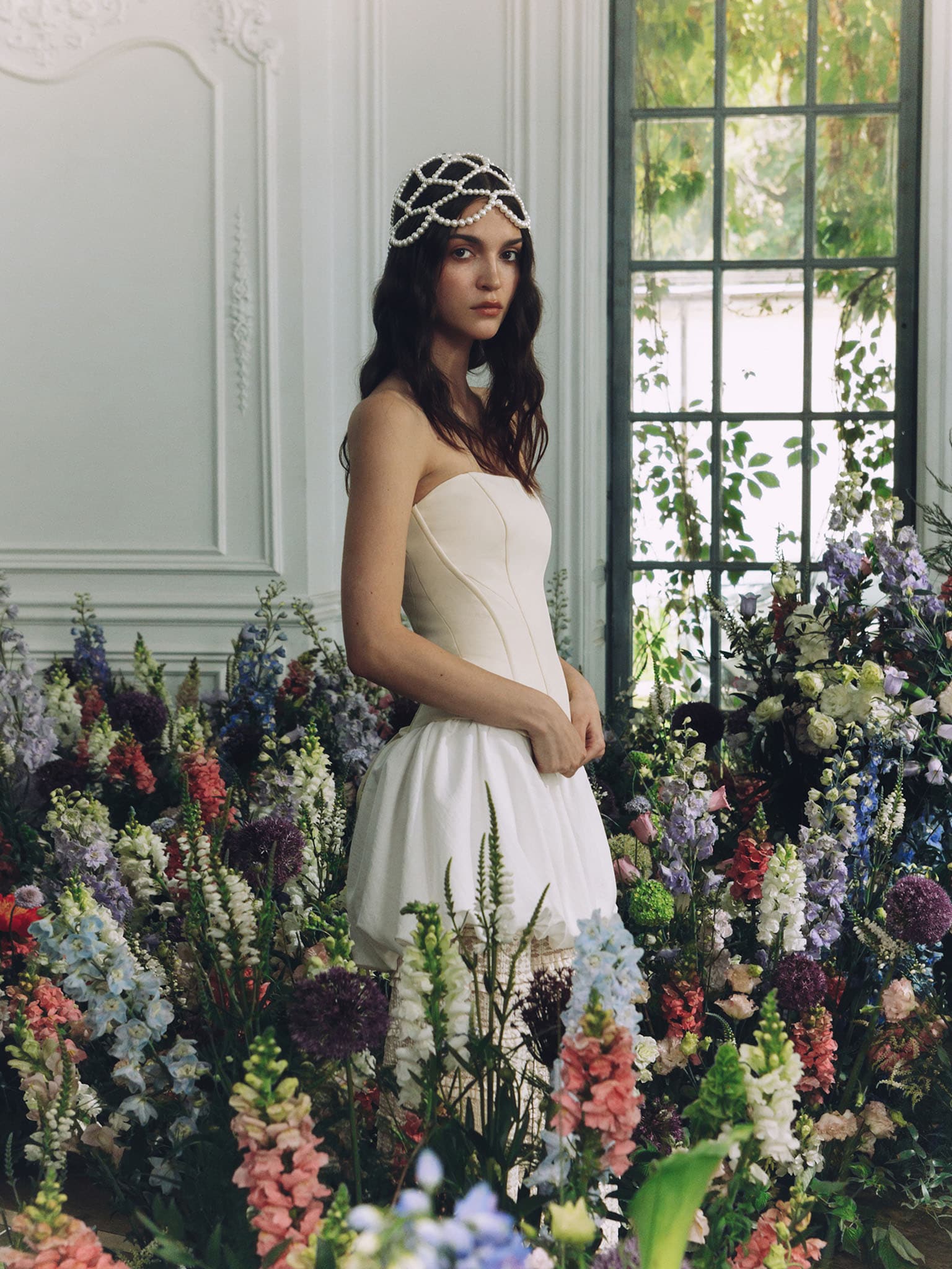 Однотонный корсет с открытыми плечами